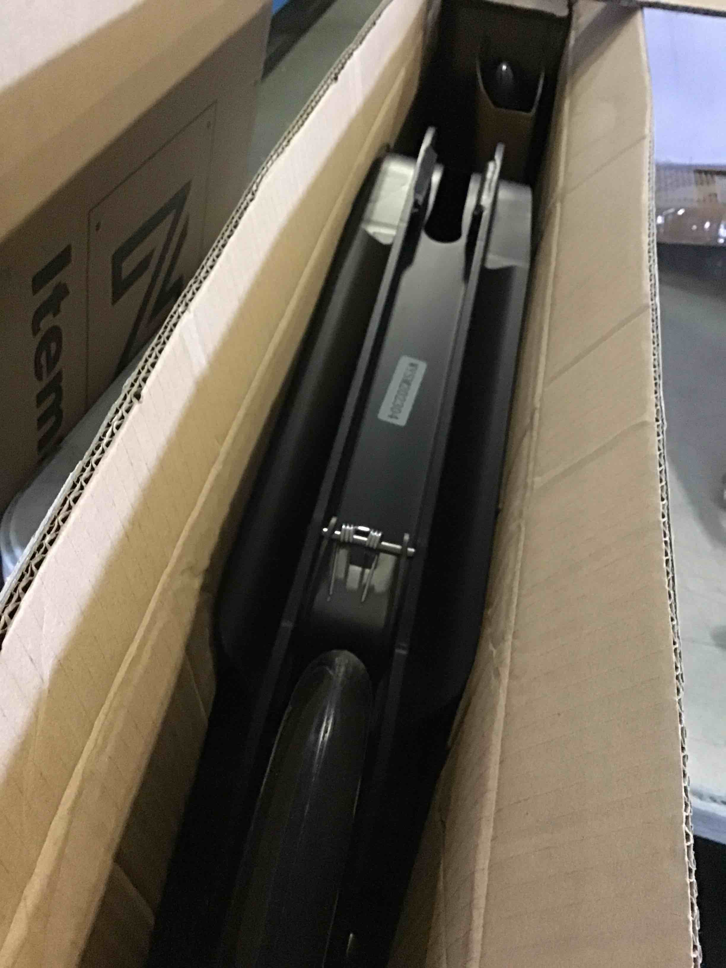 https://s3.amazonaws.com/lotting-images-prod/bidfta/BLU5466155_1698859305975.jpeg