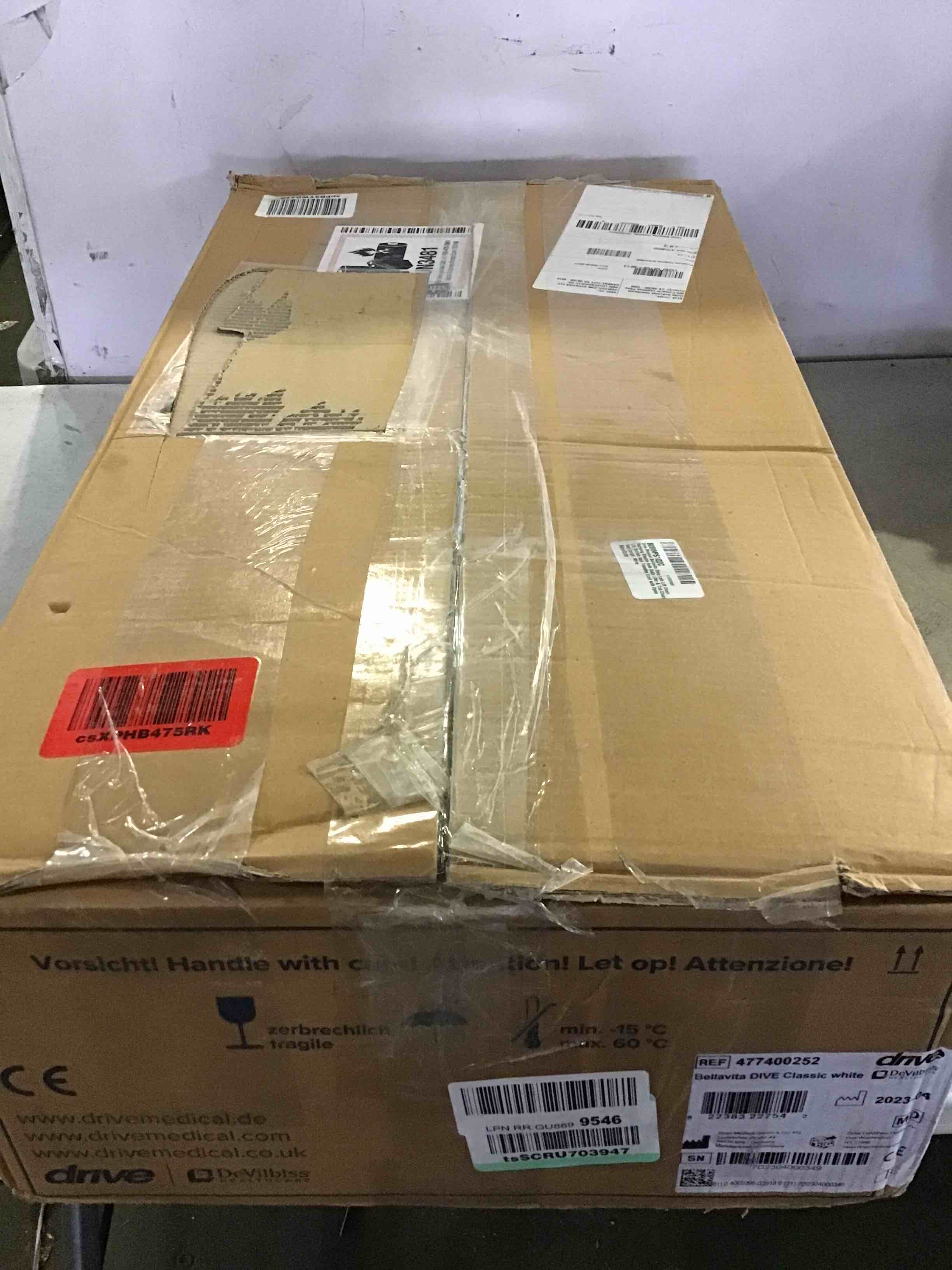 https://s3.amazonaws.com/lotting-images-prod/bidfta/BLU5466229_1698868920955.jpeg
