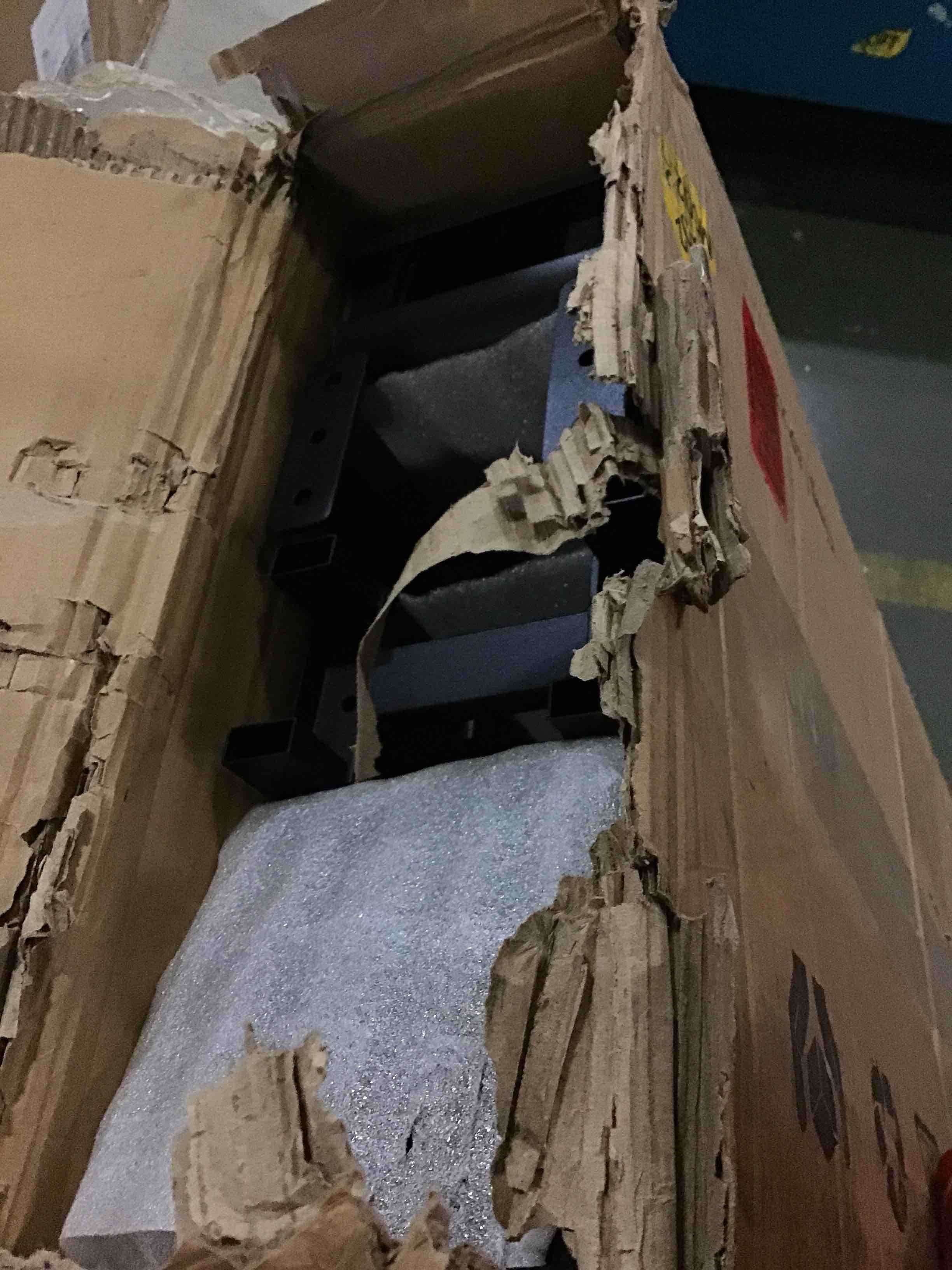 https://s3.amazonaws.com/lotting-images-prod/bidfta/BLU5466265_1698930298510.jpeg