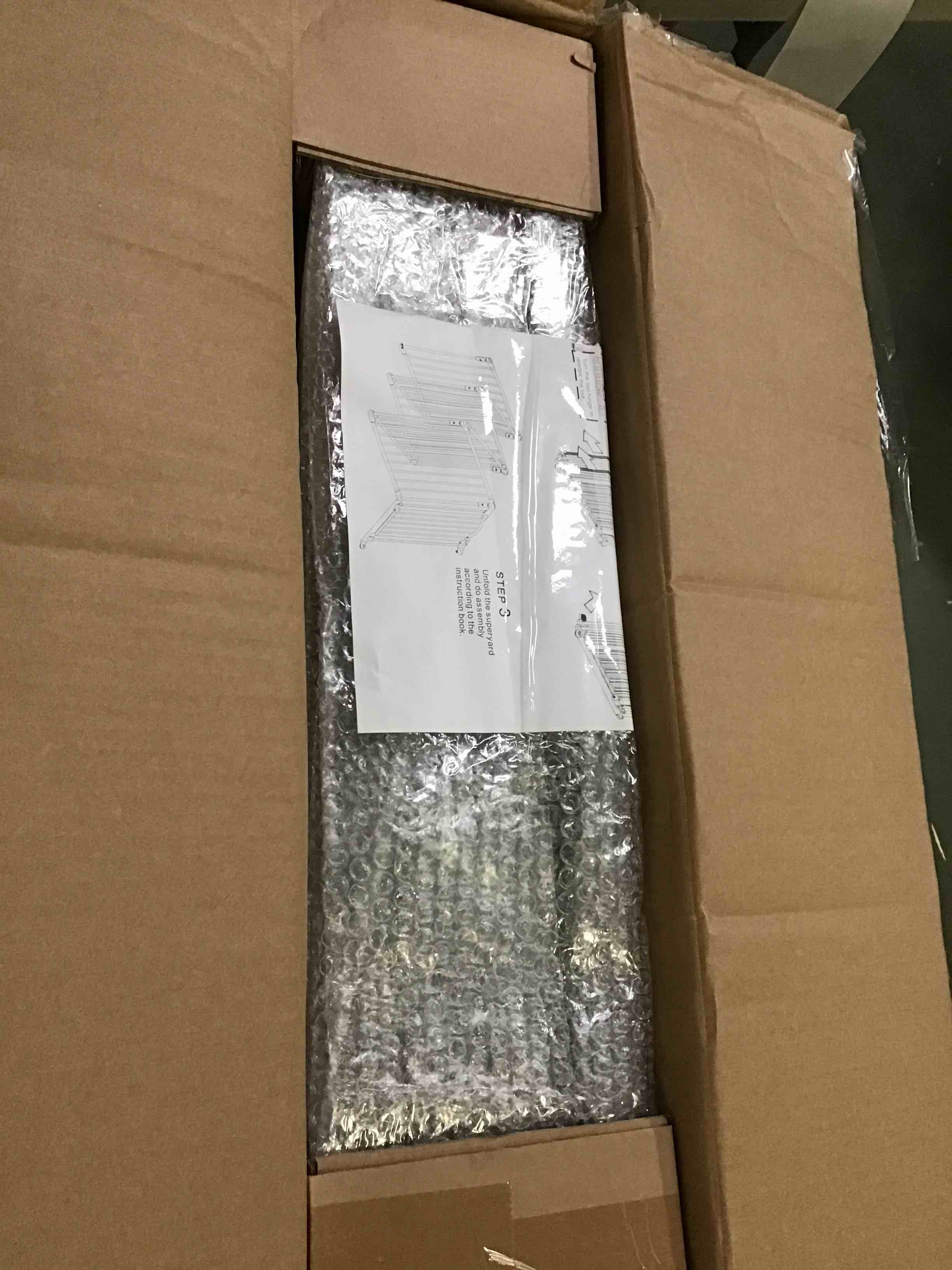 https://s3.amazonaws.com/lotting-images-prod/bidfta/BLU5466501_1698246282372.jpeg