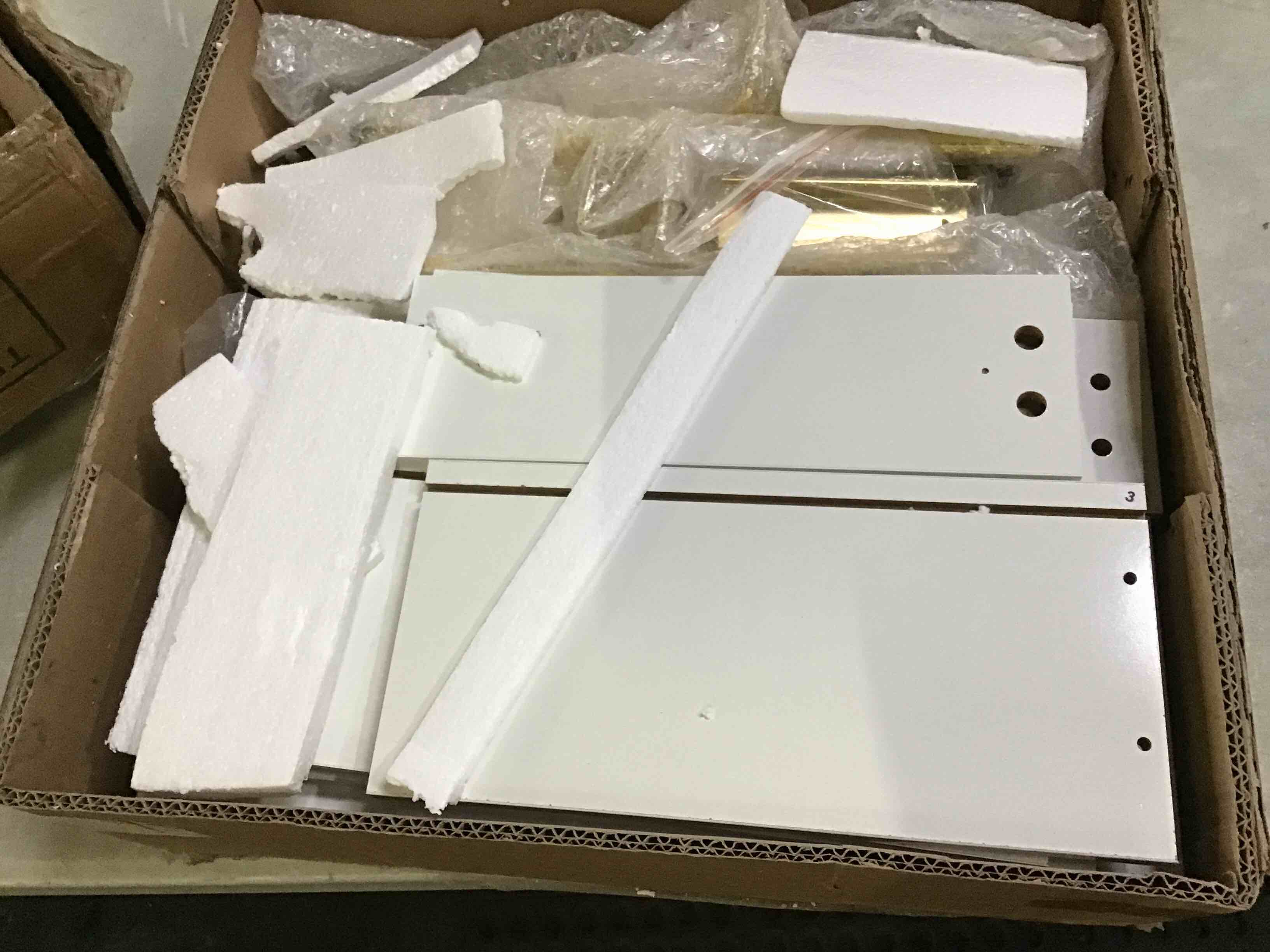 https://s3.amazonaws.com/lotting-images-prod/bidfta/BLU5466862_1698435731387.jpeg