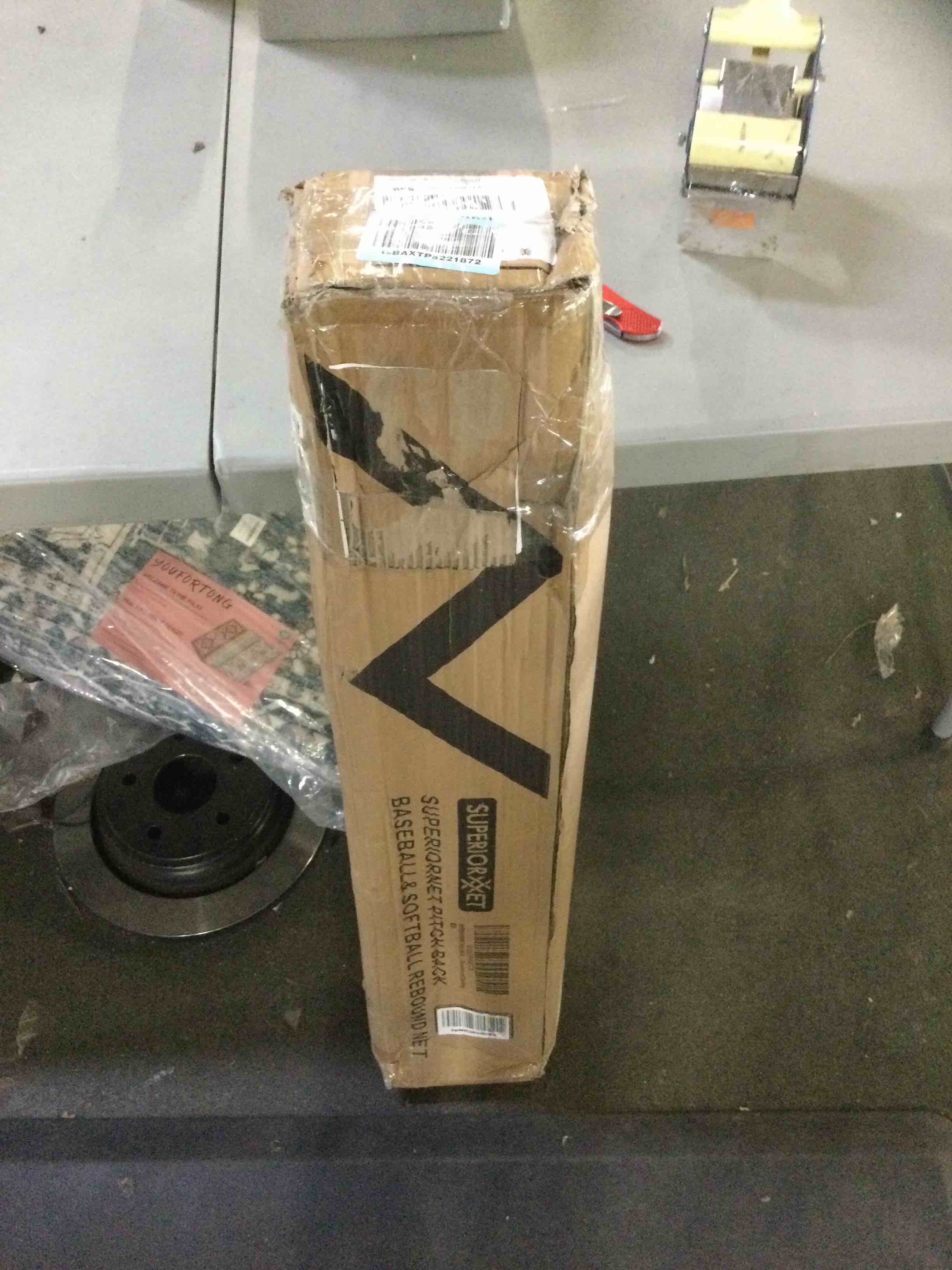 https://s3.amazonaws.com/lotting-images-prod/bidfta/BLU5467303_1698930057874.jpeg