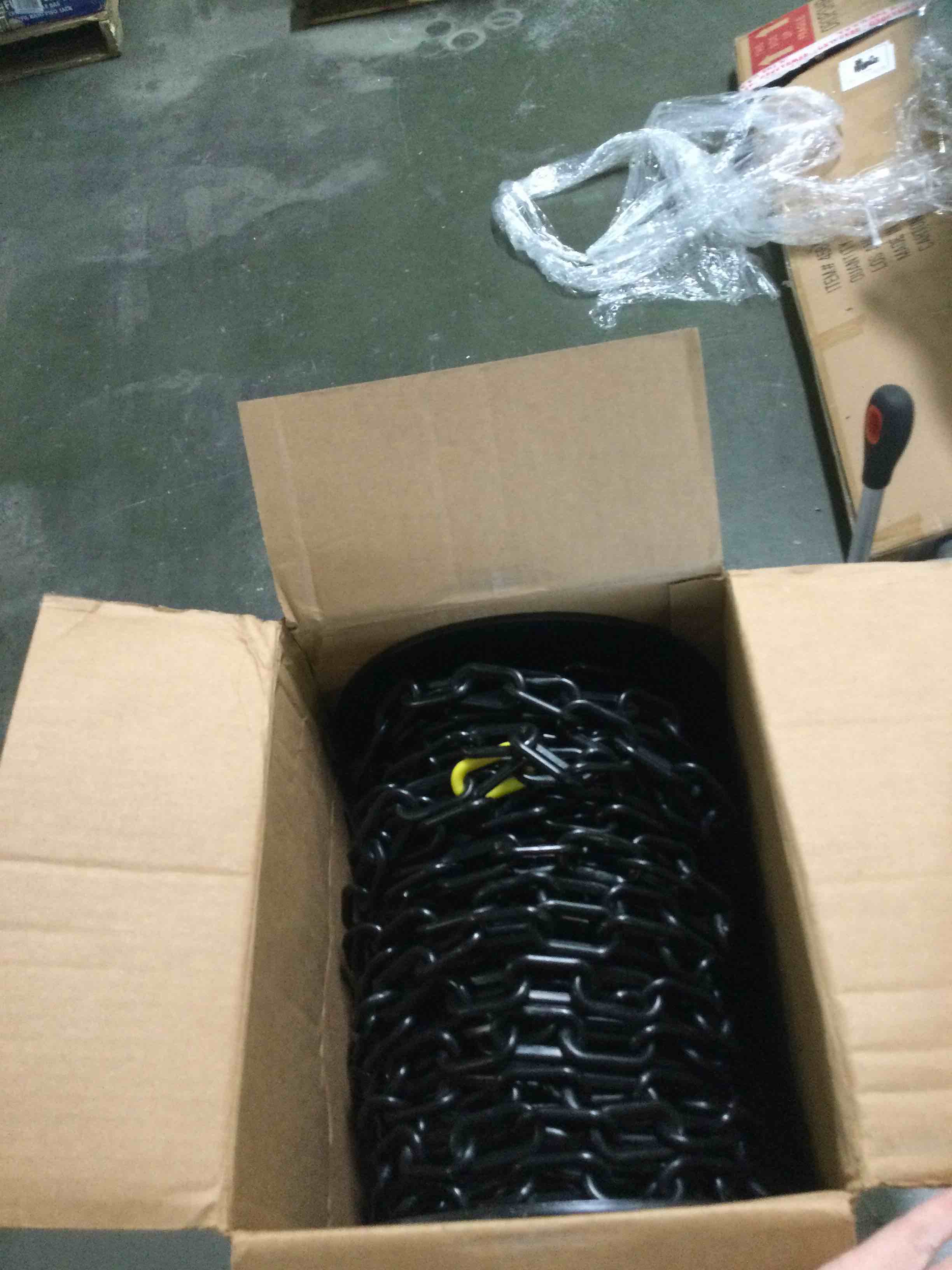 Plastic safety chain 