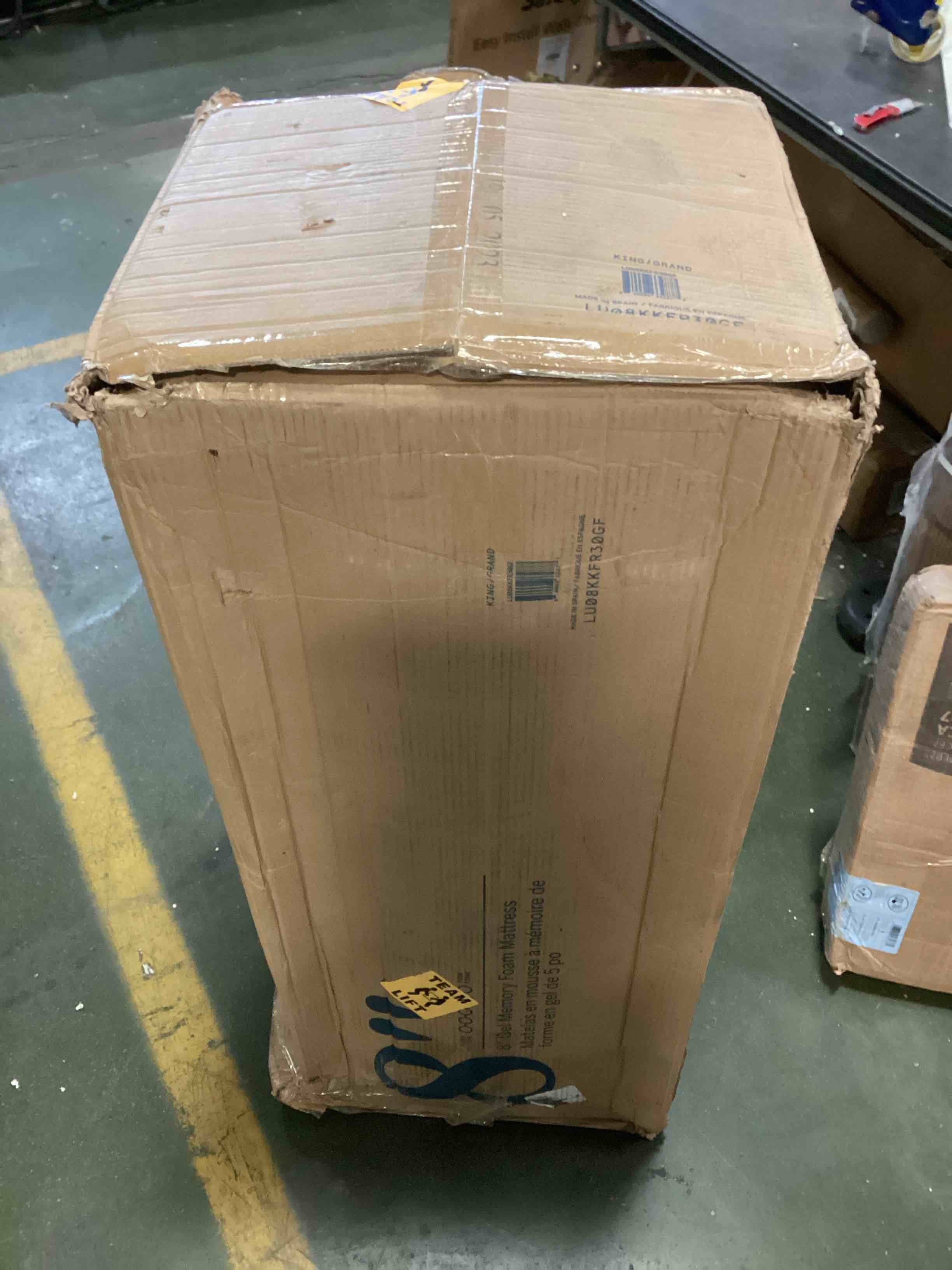 https://s3.amazonaws.com/lotting-images-prod/bidfta/BLU5467490_1699021480353.jpeg