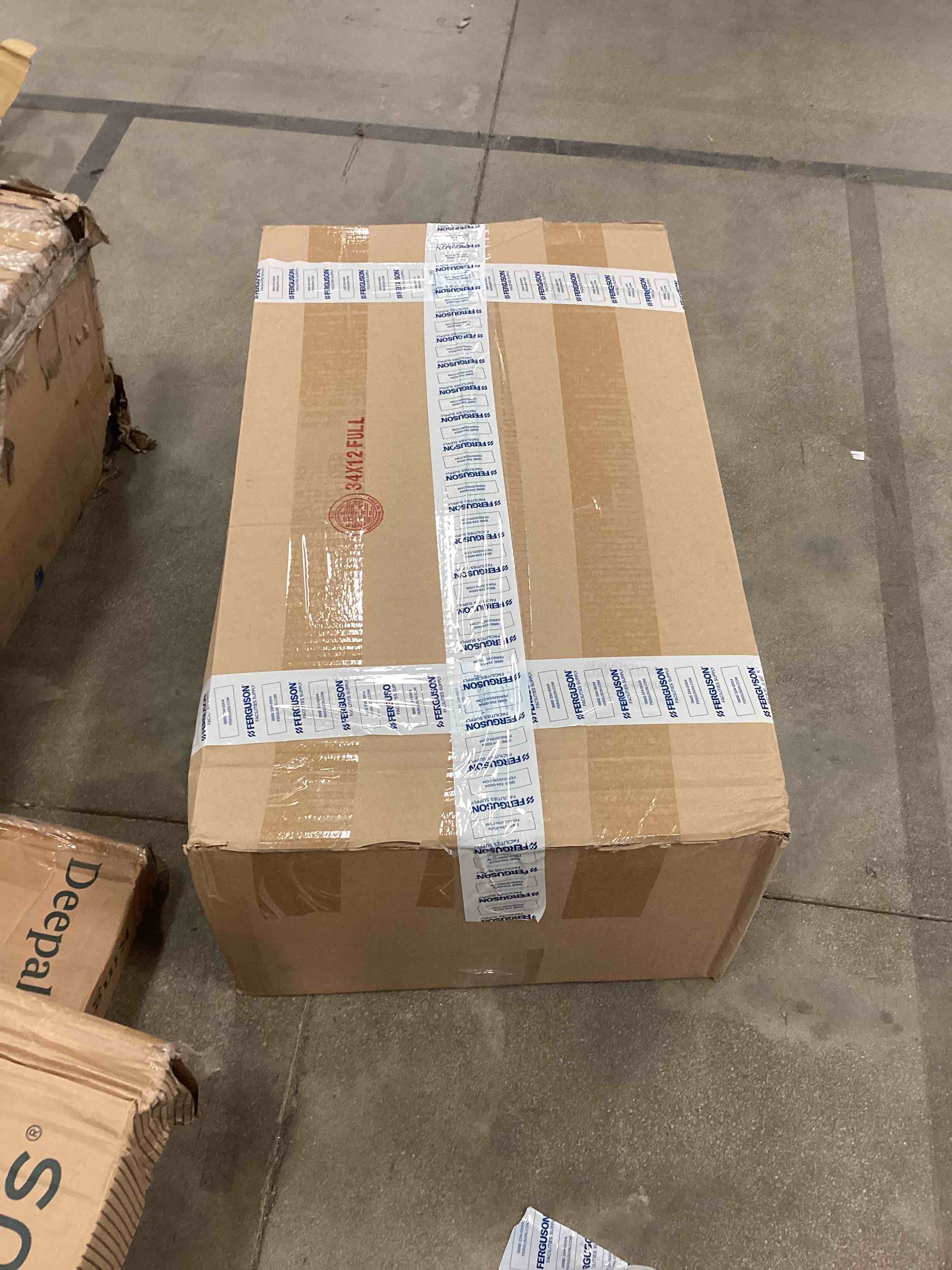 https://s3.amazonaws.com/lotting-images-prod/bidfta/BLU5472458_1700143477611.jpeg