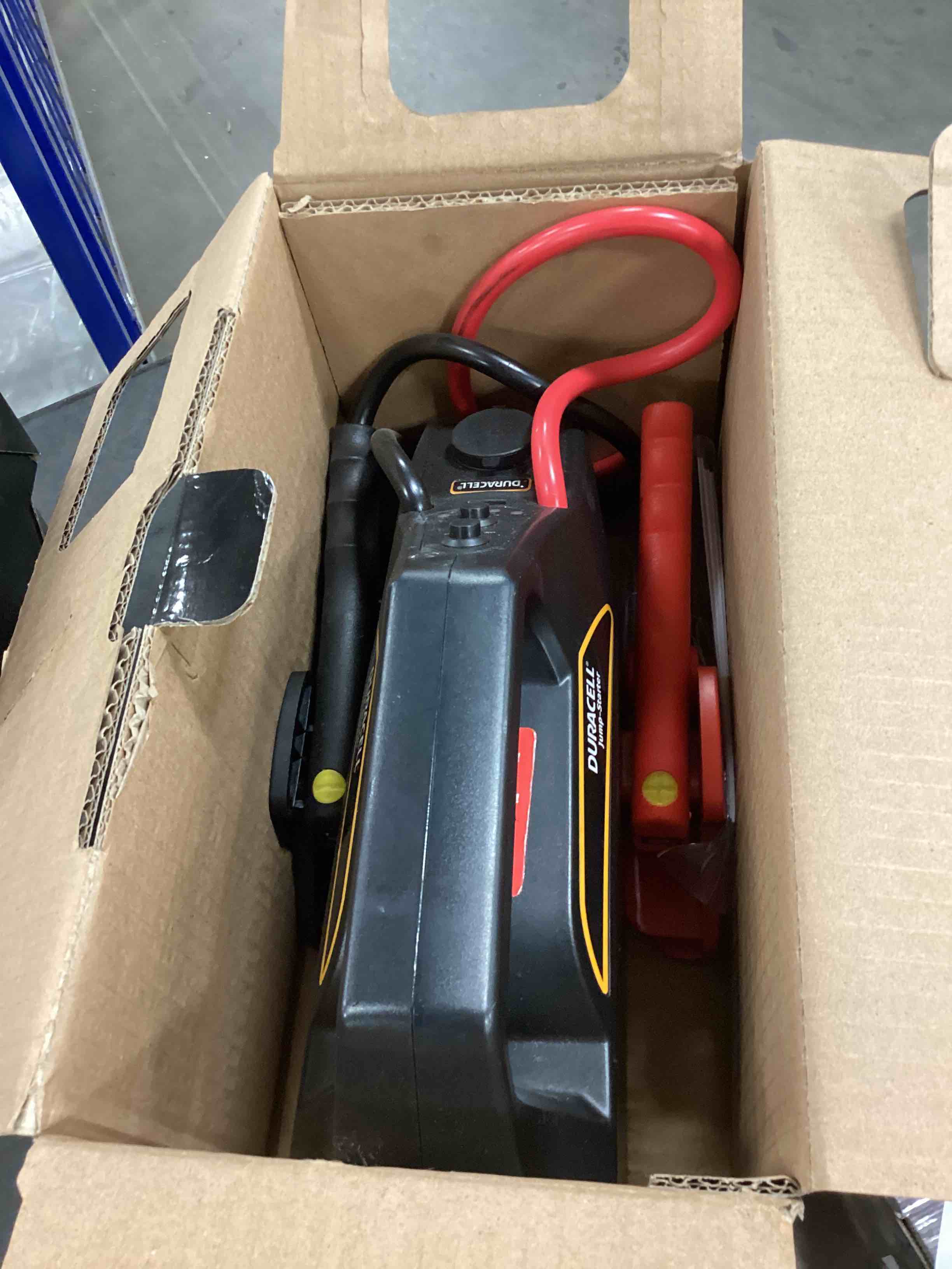 https://s3.amazonaws.com/lotting-images-prod/bidfta/BLU5475429_1704294170939.jpeg