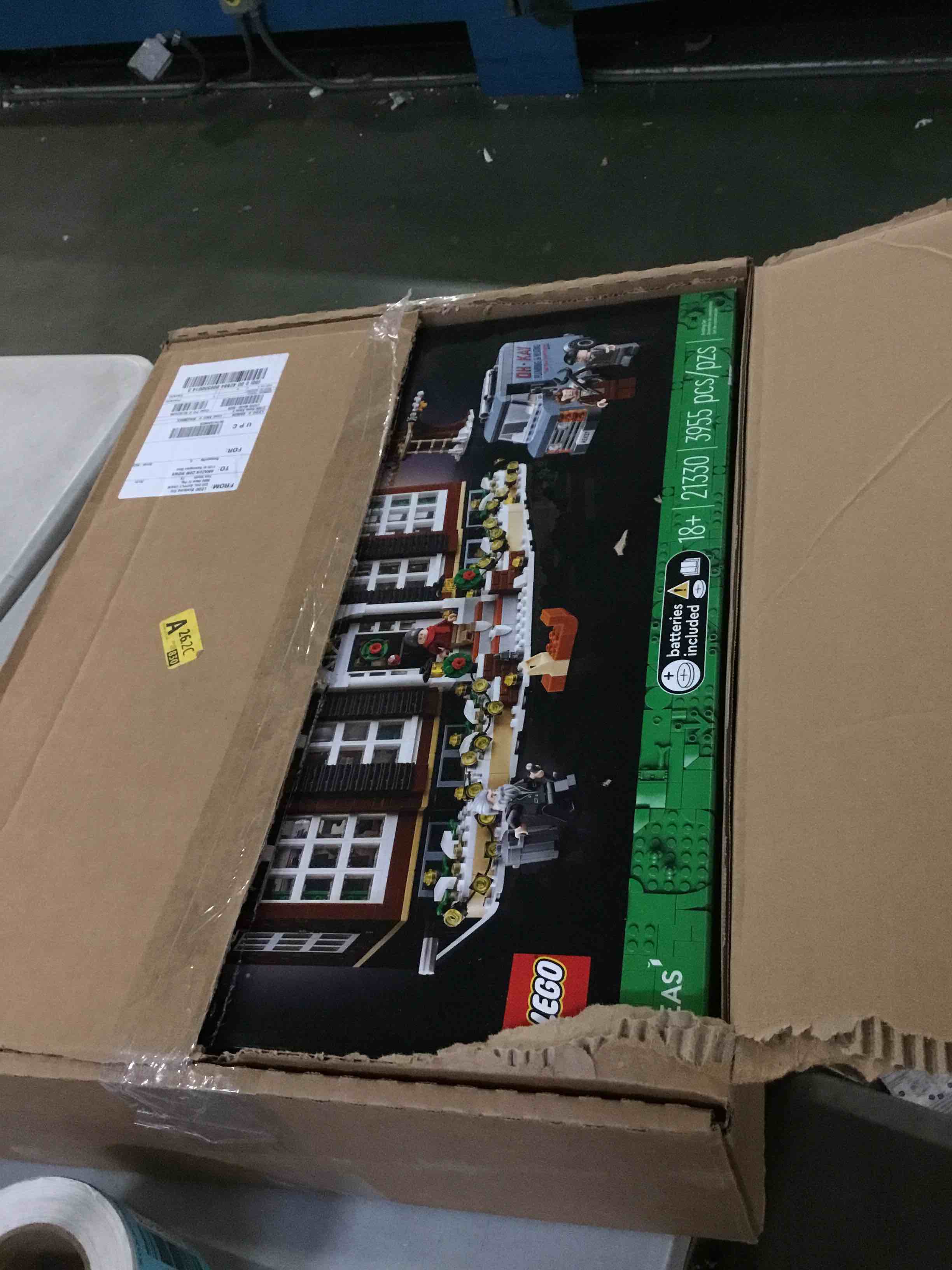 https://s3.amazonaws.com/lotting-images-prod/bidfta/BLU5481906_1700600153608.jpeg