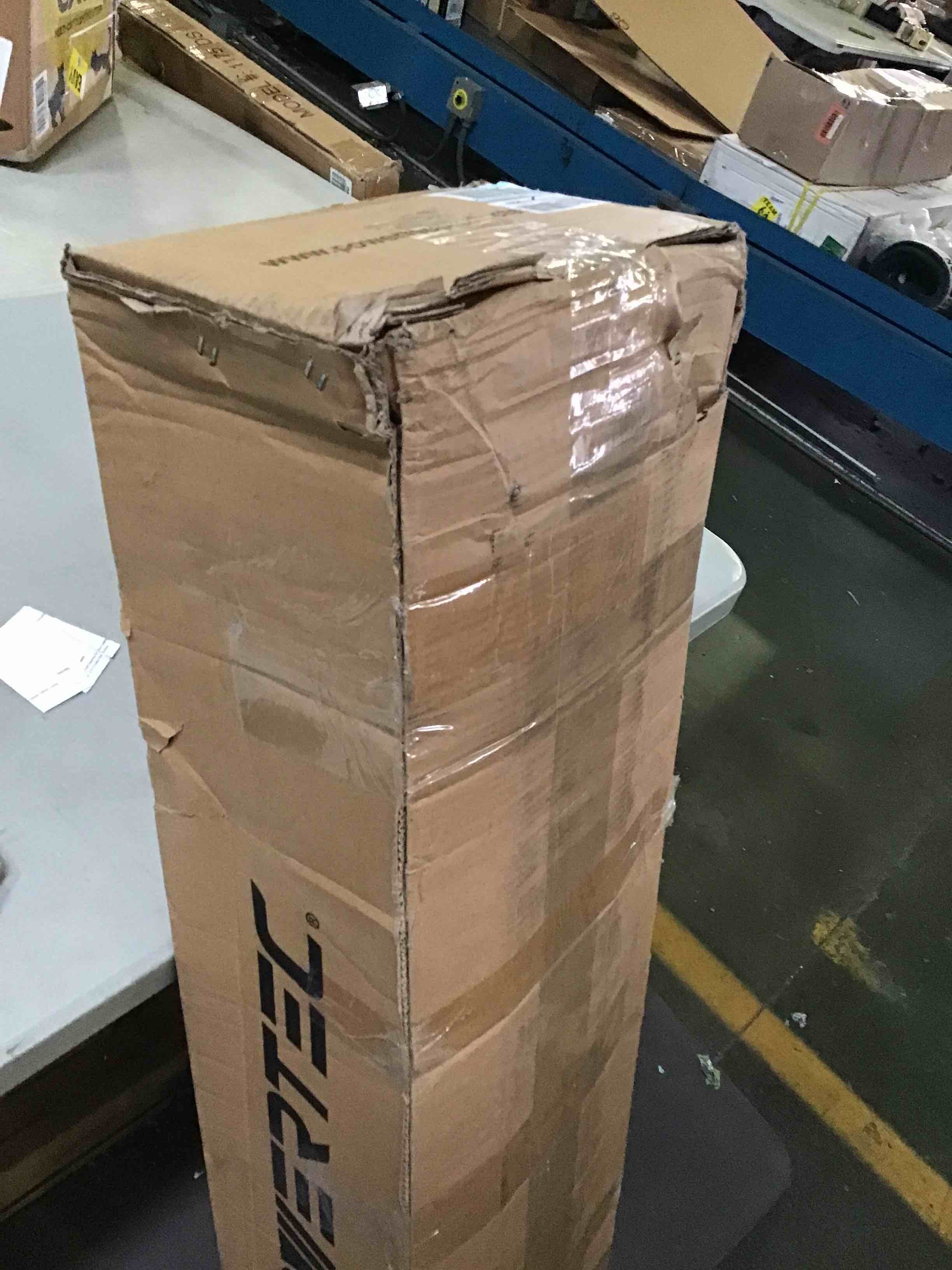 https://s3.amazonaws.com/lotting-images-prod/bidfta/BLU5482020_1700670271244.jpeg