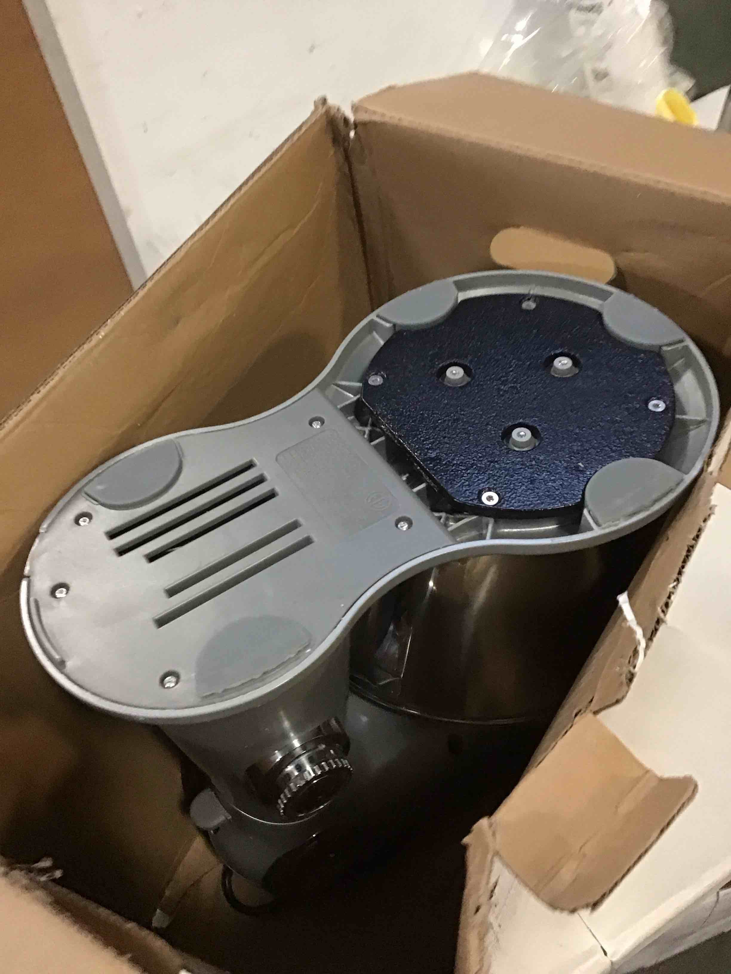 https://s3.amazonaws.com/lotting-images-prod/bidfta/BLU5482320_1701178106755.jpeg