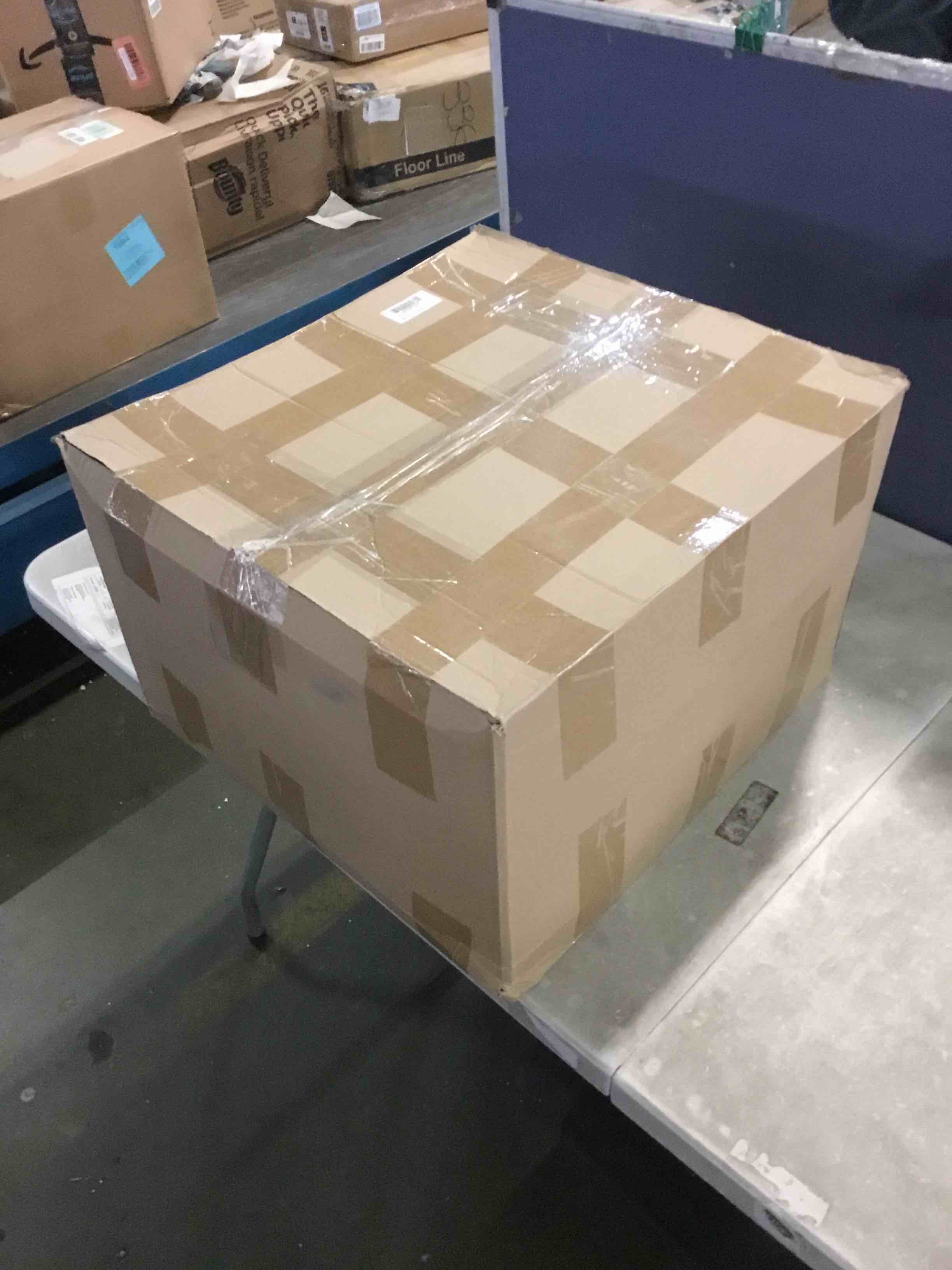 https://s3.amazonaws.com/lotting-images-prod/bidfta/BLU5483672_1701099333311.jpeg