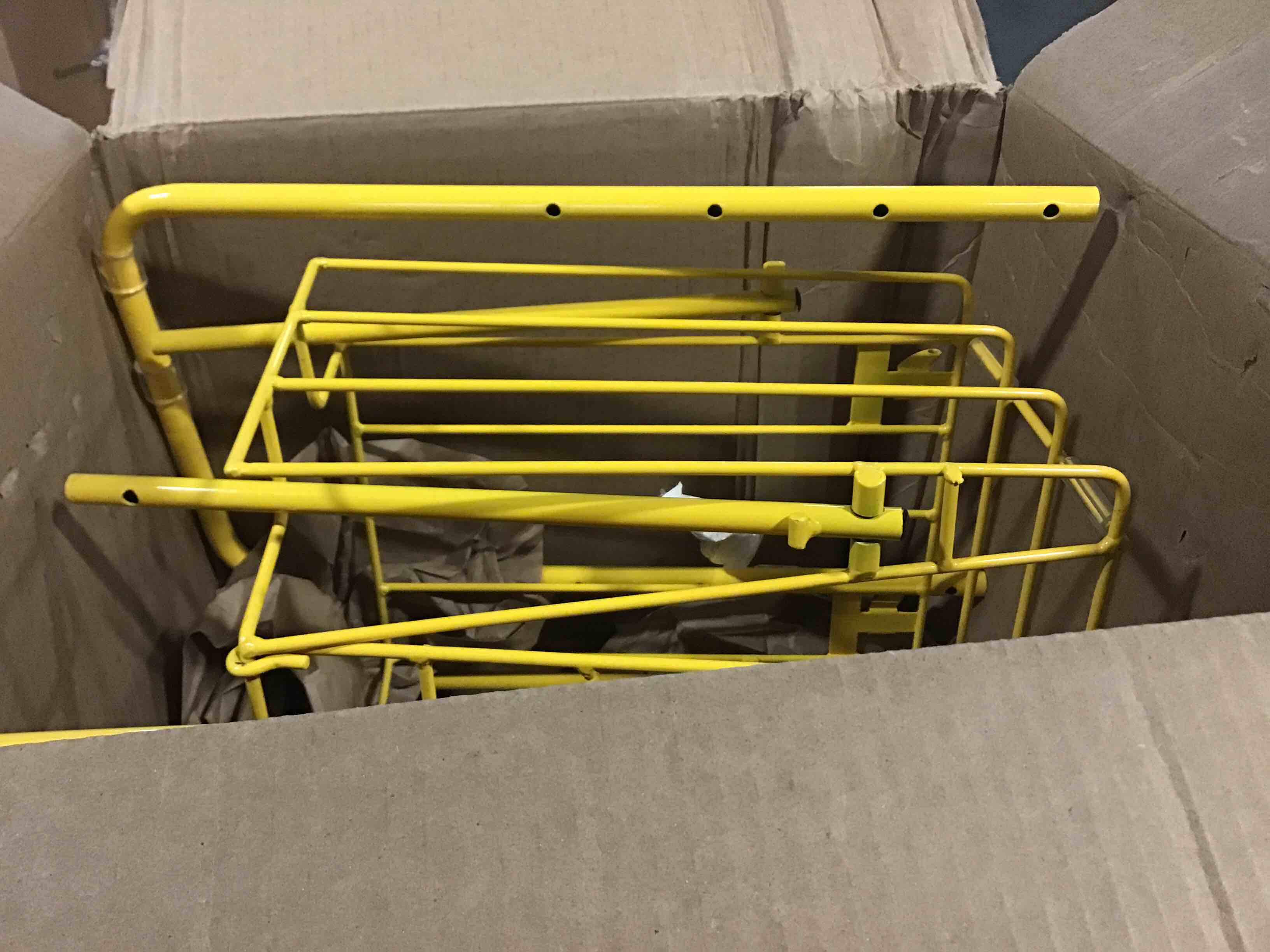 https://s3.amazonaws.com/lotting-images-prod/bidfta/BLU5484644_1700585045795.jpeg