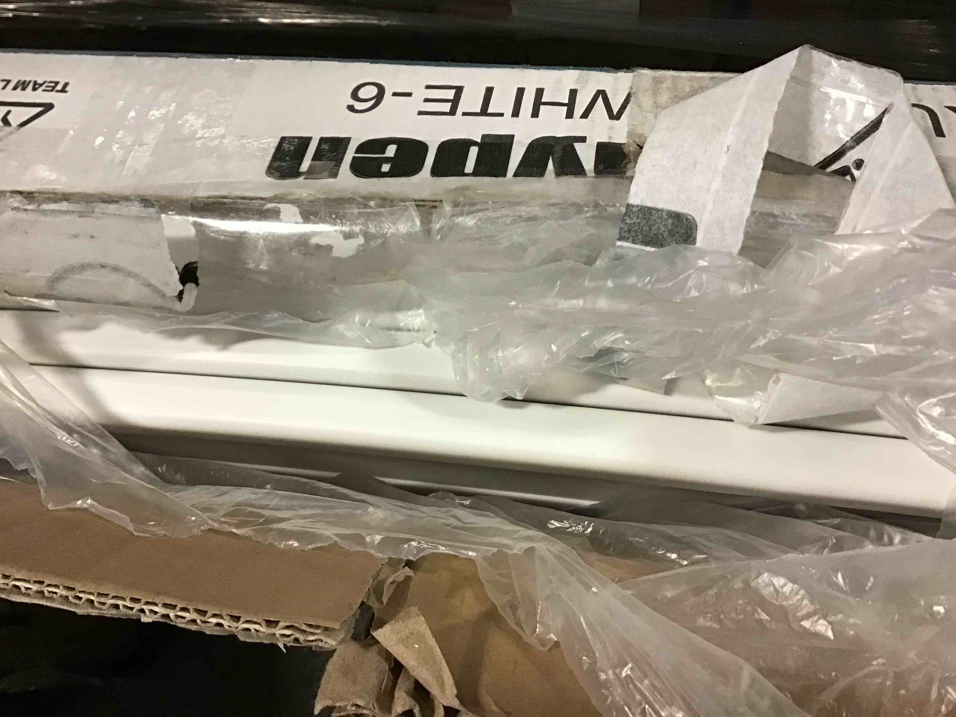 https://s3.amazonaws.com/lotting-images-prod/bidfta/BLU5484687_1700598307122.jpeg