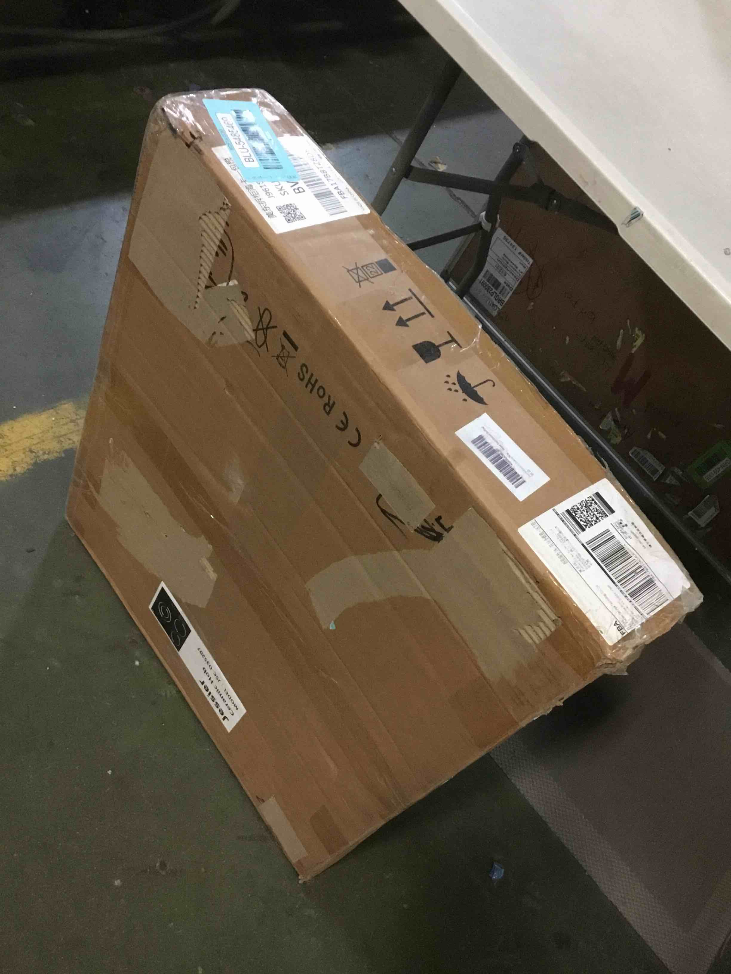 https://s3.amazonaws.com/lotting-images-prod/bidfta/BLU5485469_1701347984163.jpeg