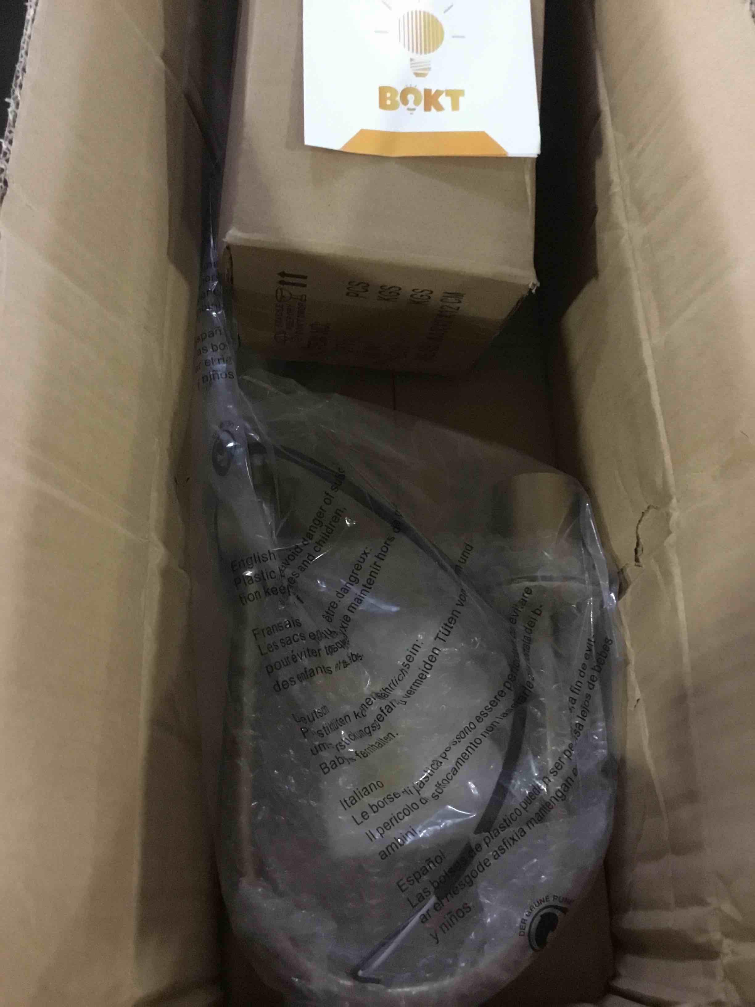 https://s3.amazonaws.com/lotting-images-prod/bidfta/BLU5485930_1701716900261.jpeg