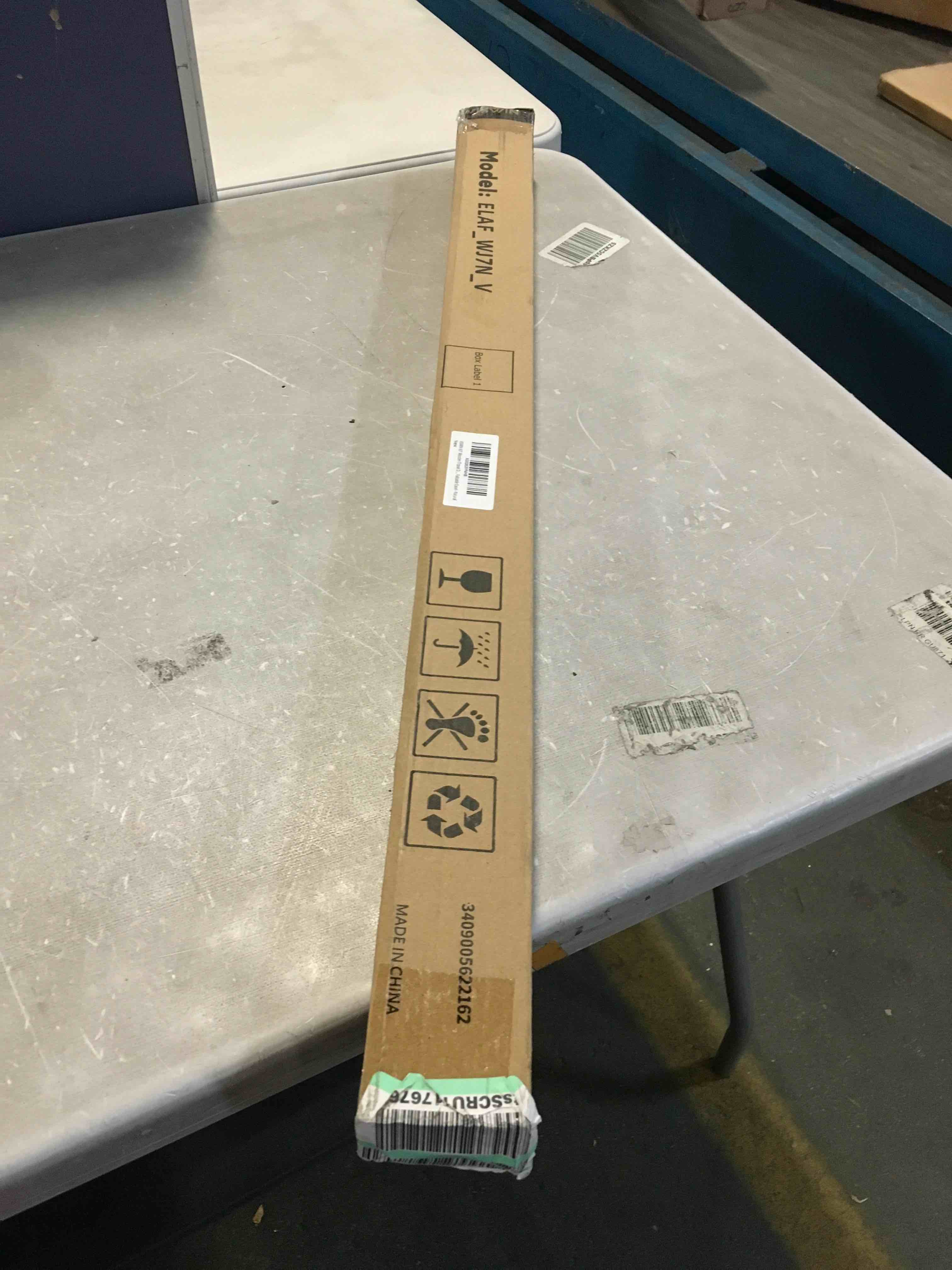 https://s3.amazonaws.com/lotting-images-prod/bidfta/BLU5485989_1700242532341.jpeg