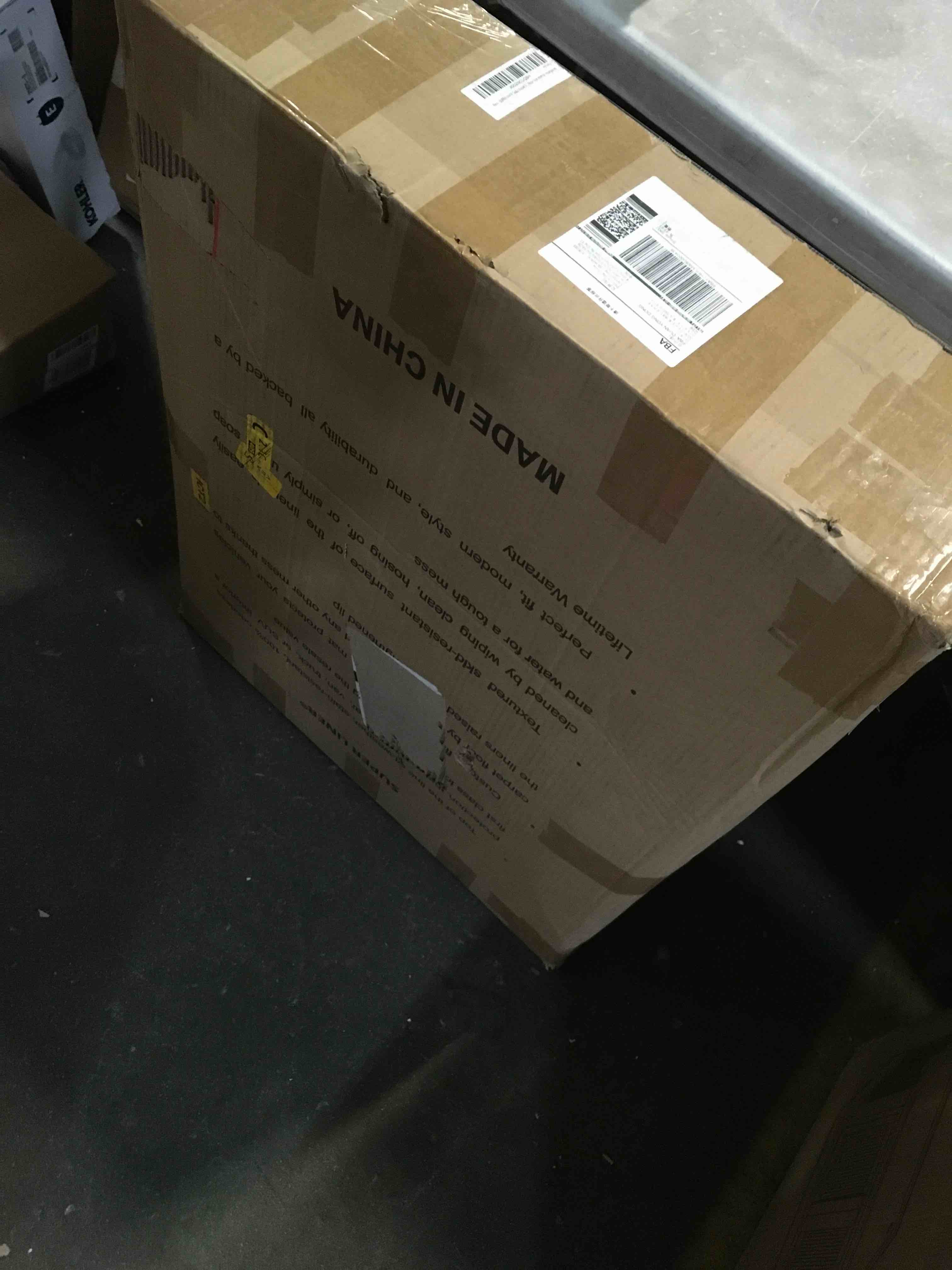 https://s3.amazonaws.com/lotting-images-prod/bidfta/BLU5486051_1700251927836.jpeg