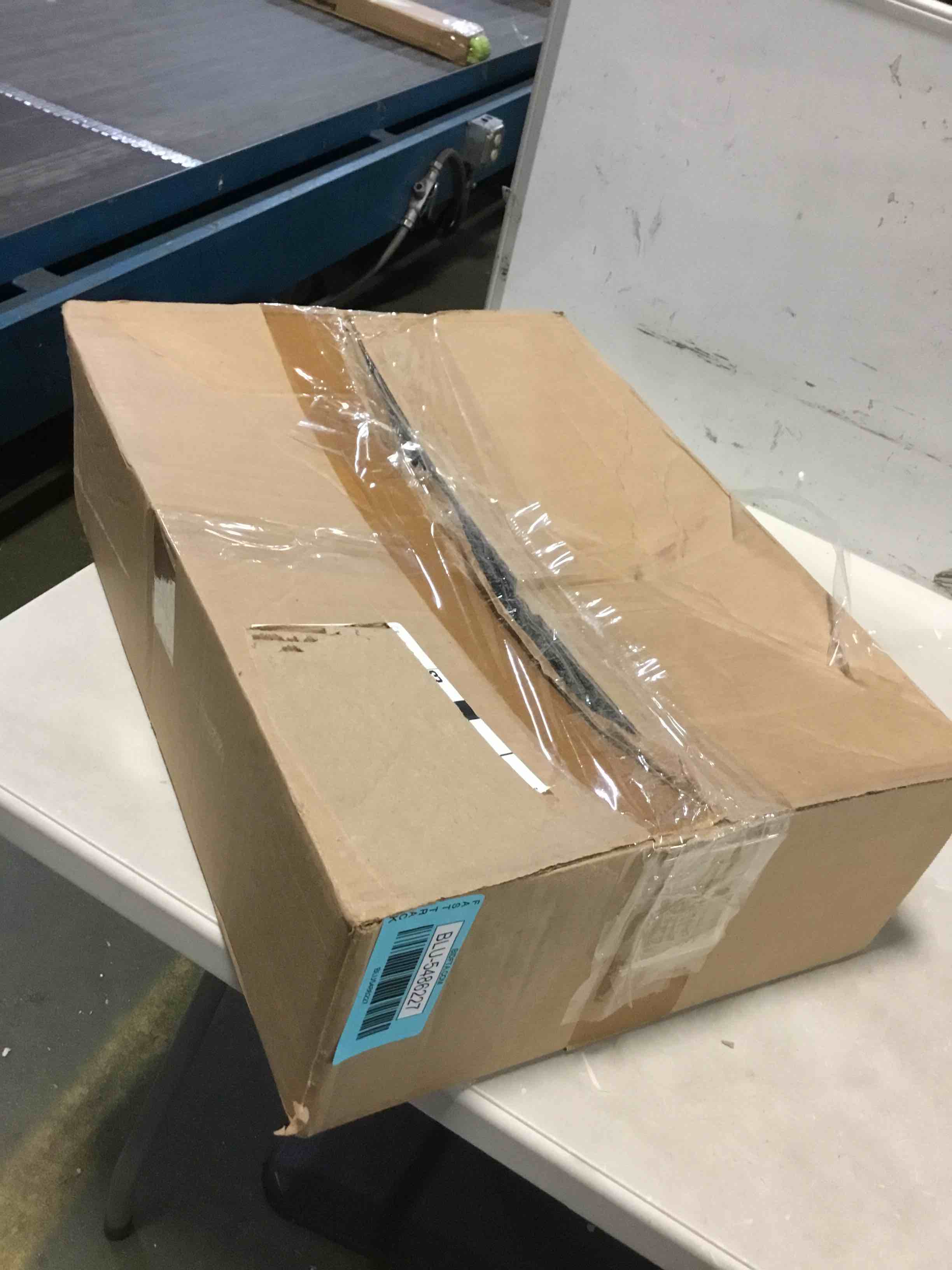 https://s3.amazonaws.com/lotting-images-prod/bidfta/BLU5486227_1700506347638.jpeg