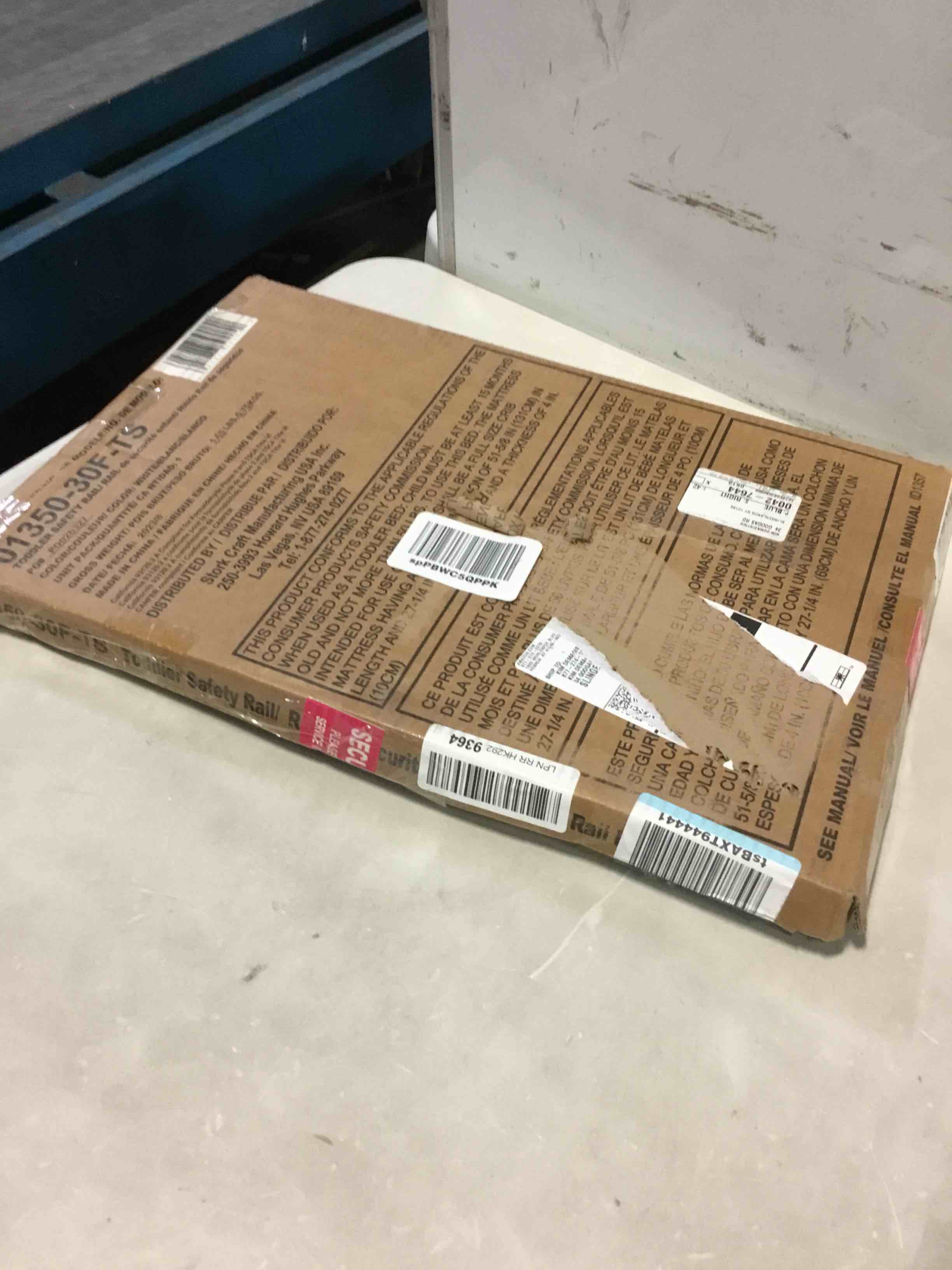 https://s3.amazonaws.com/lotting-images-prod/bidfta/BLU5486238_1700507437237.jpeg