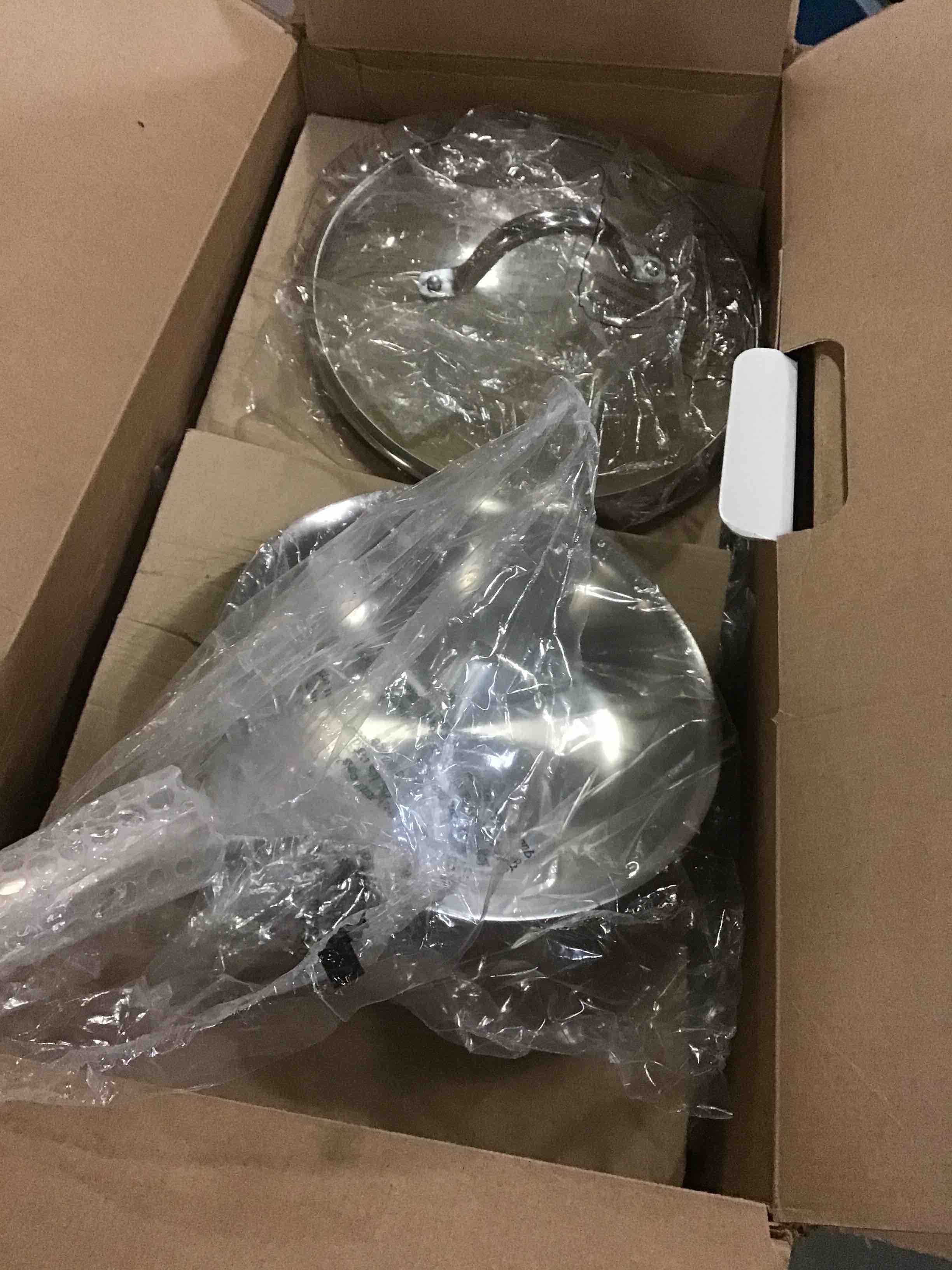 https://s3.amazonaws.com/lotting-images-prod/bidfta/BLU5487728_1700148380881.jpeg