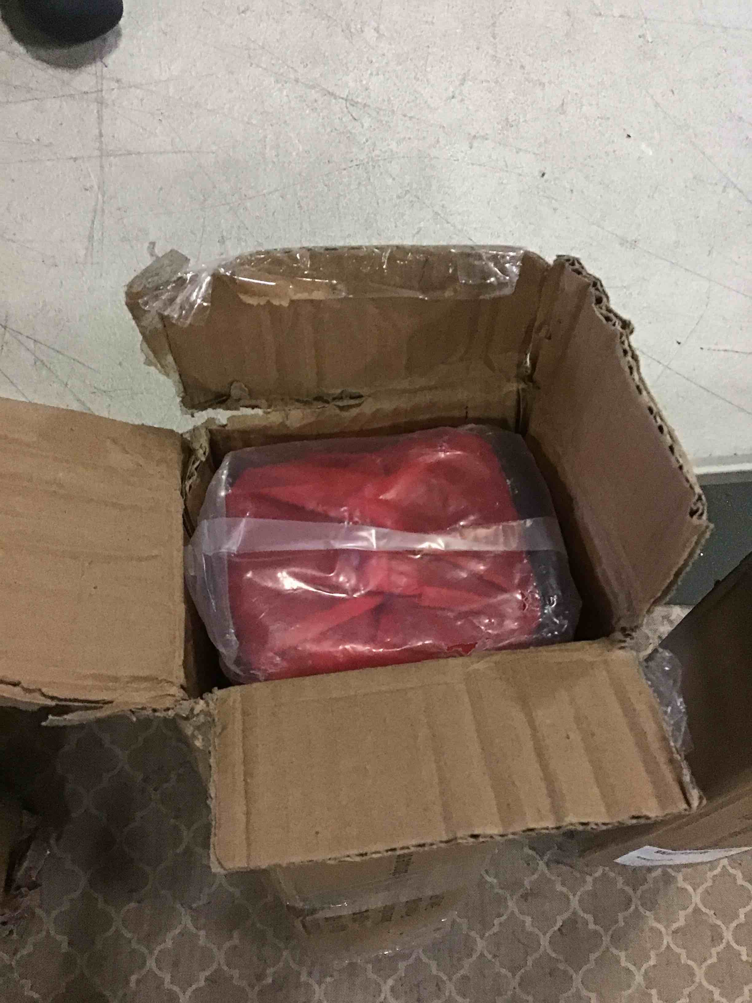 https://s3.amazonaws.com/lotting-images-prod/bidfta/BLU5487819_1700162954886.jpeg