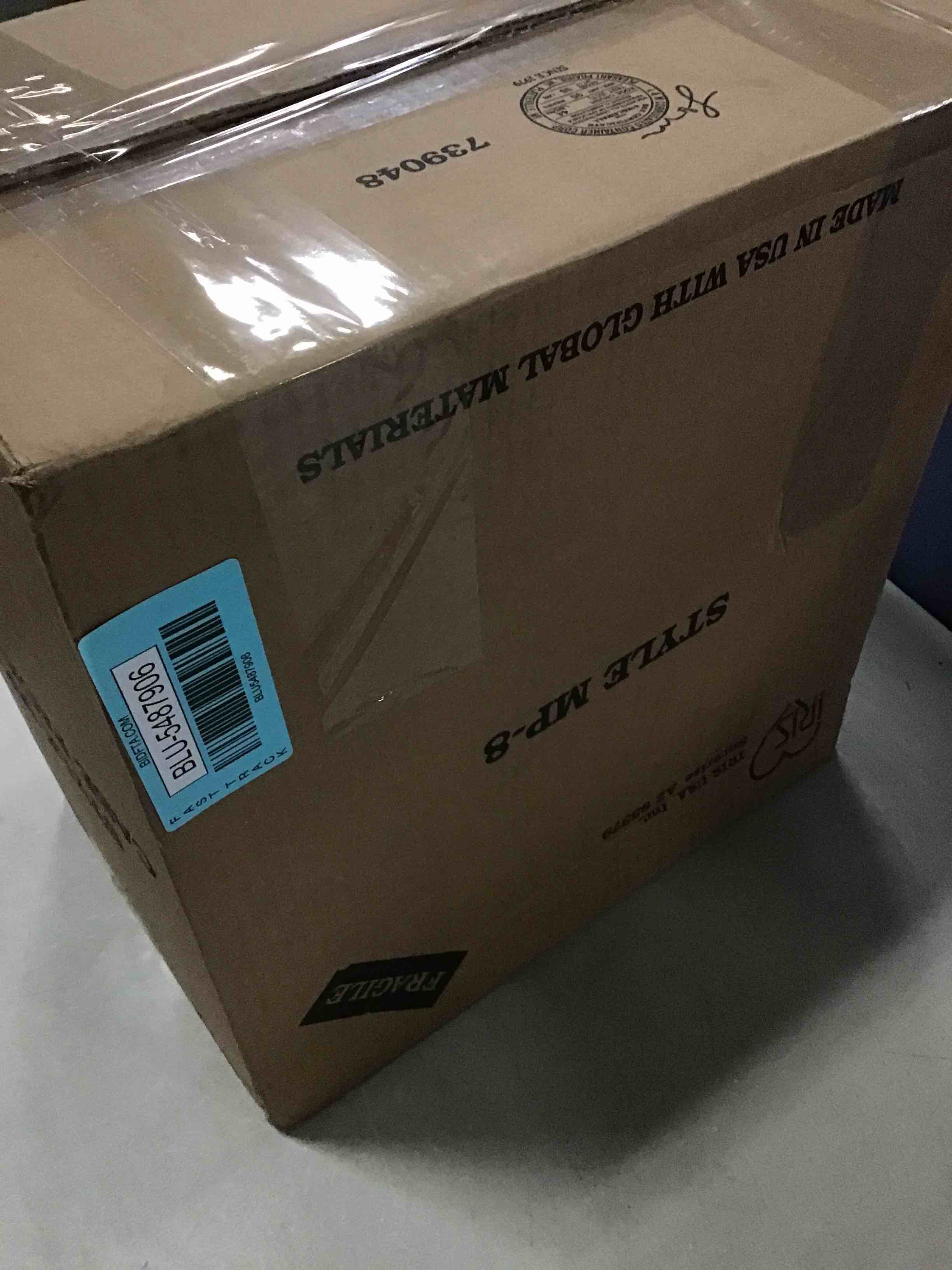 https://s3.amazonaws.com/lotting-images-prod/bidfta/BLU5487906_1700229378881.jpeg