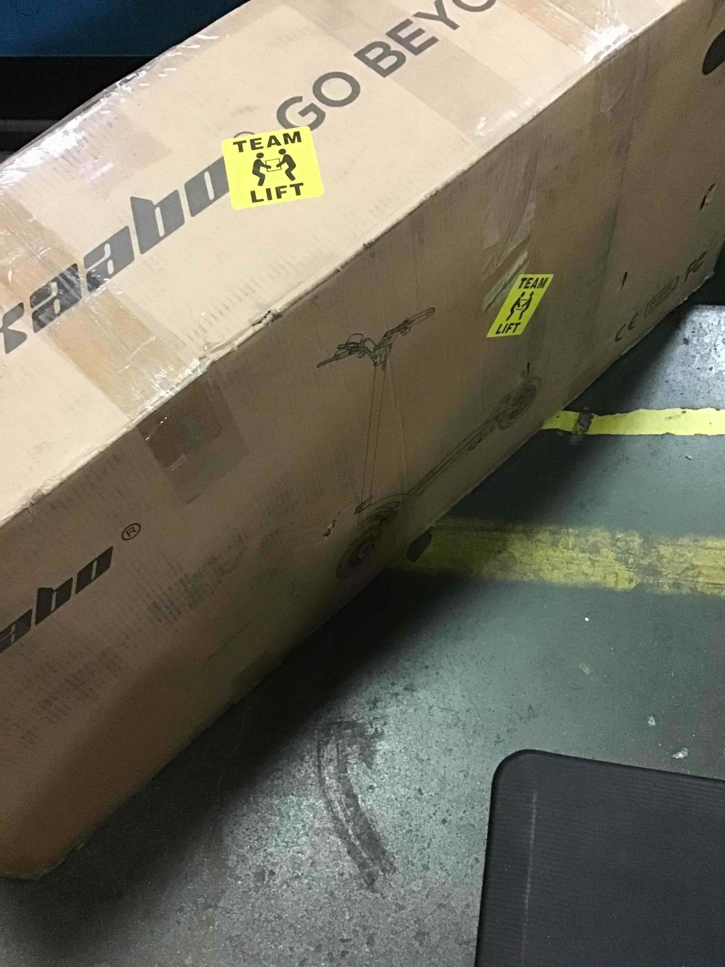https://s3.amazonaws.com/lotting-images-prod/bidfta/BLU5487945_1700236583026.jpeg