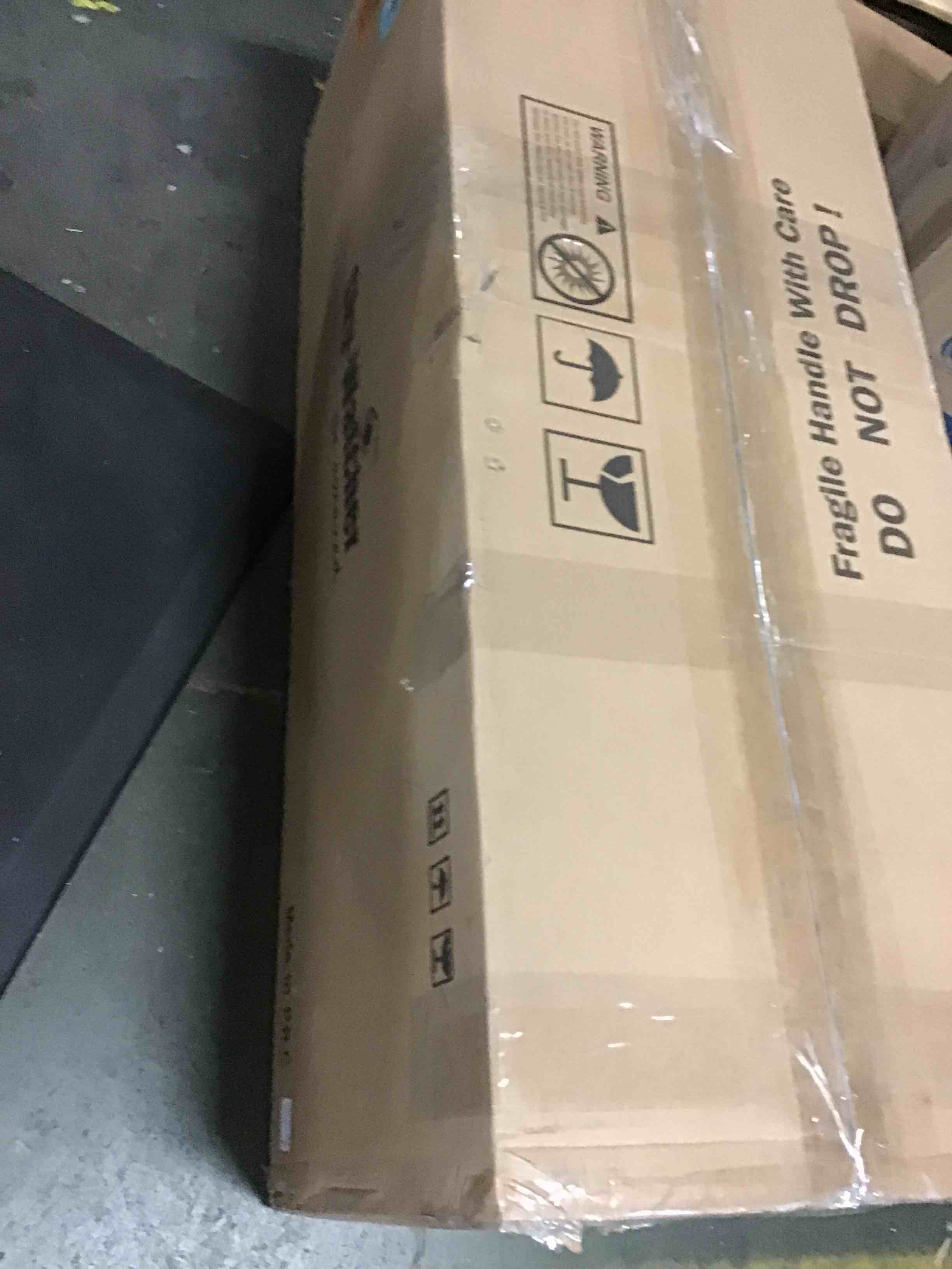 https://s3.amazonaws.com/lotting-images-prod/bidfta/BLU5488033_1700252379897.jpeg