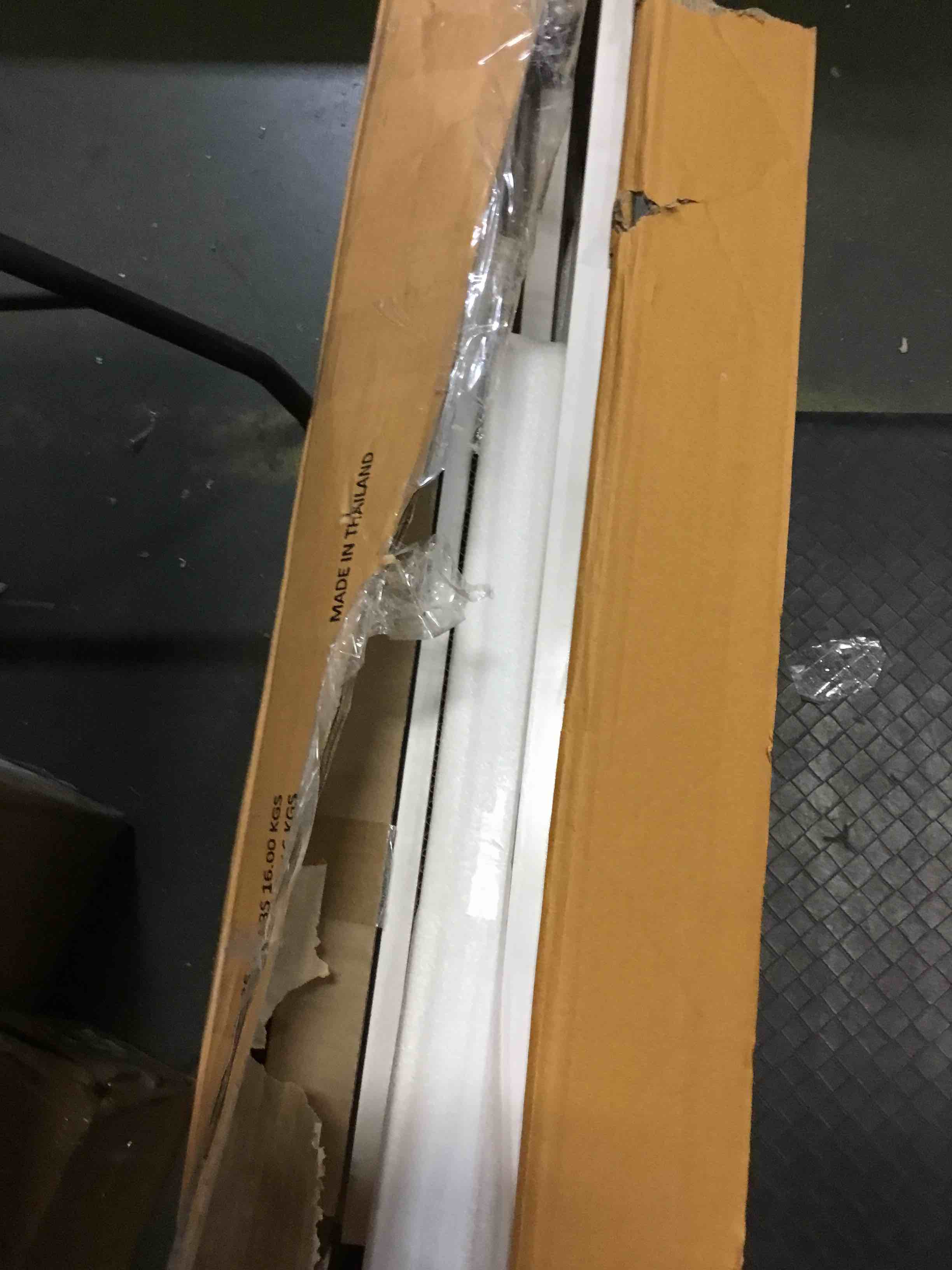 https://s3.amazonaws.com/lotting-images-prod/bidfta/BLU5488262_1700515370715.jpeg