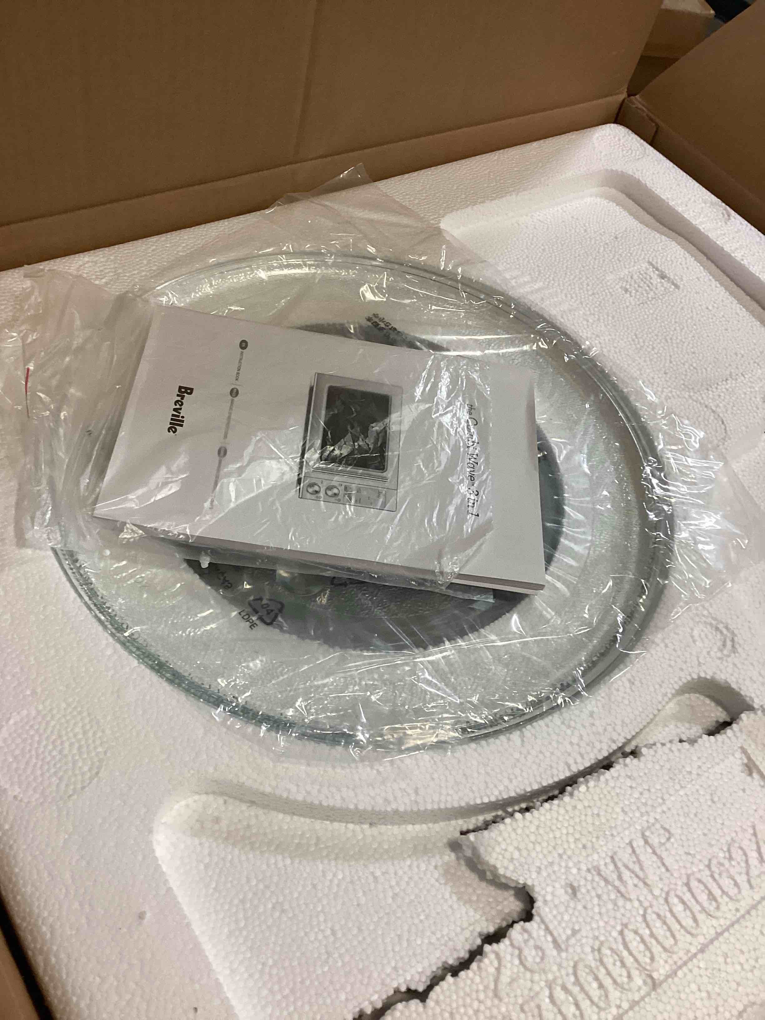 https://s3.amazonaws.com/lotting-images-prod/bidfta/BLU5489286_1700073947431.jpeg