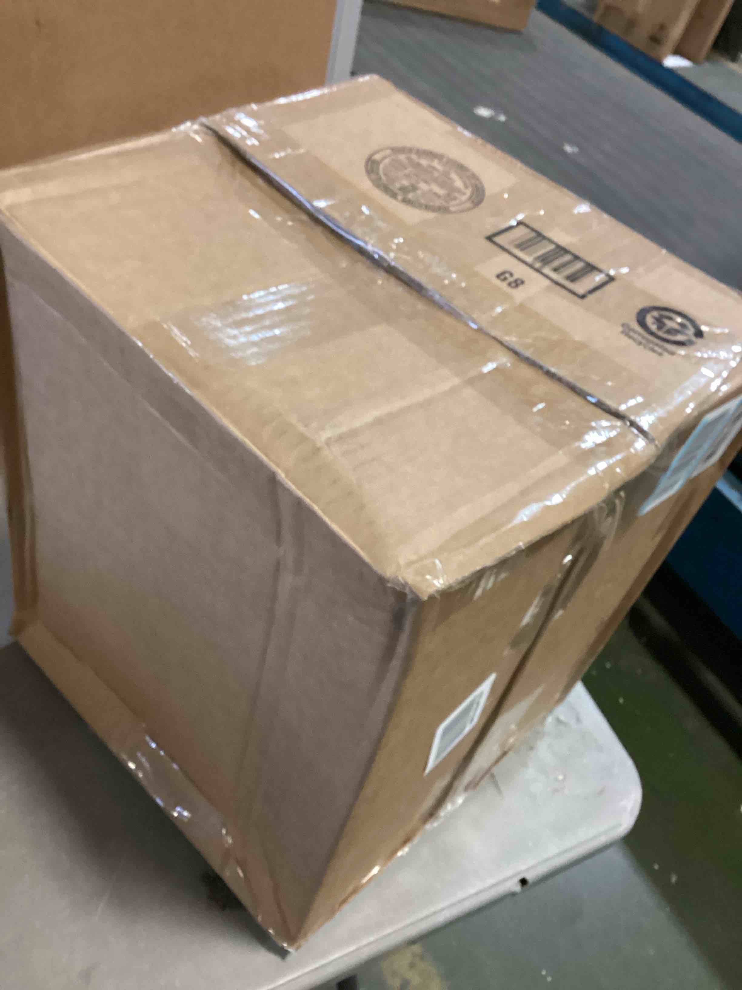 https://s3.amazonaws.com/lotting-images-prod/bidfta/BLU5489332_1700080319901.jpeg
