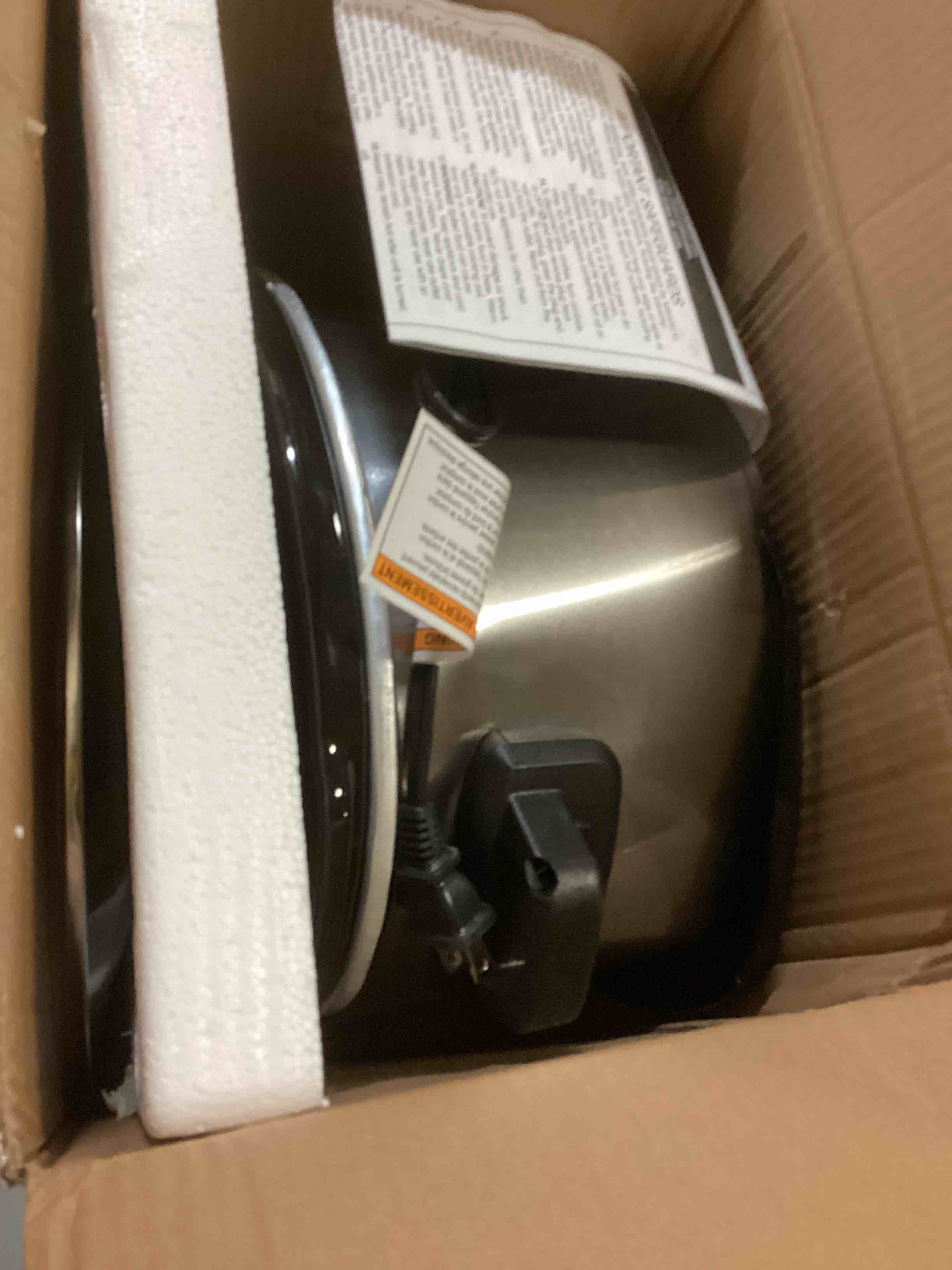 https://s3.amazonaws.com/lotting-images-prod/bidfta/BLU5489373_1700140425264.jpeg