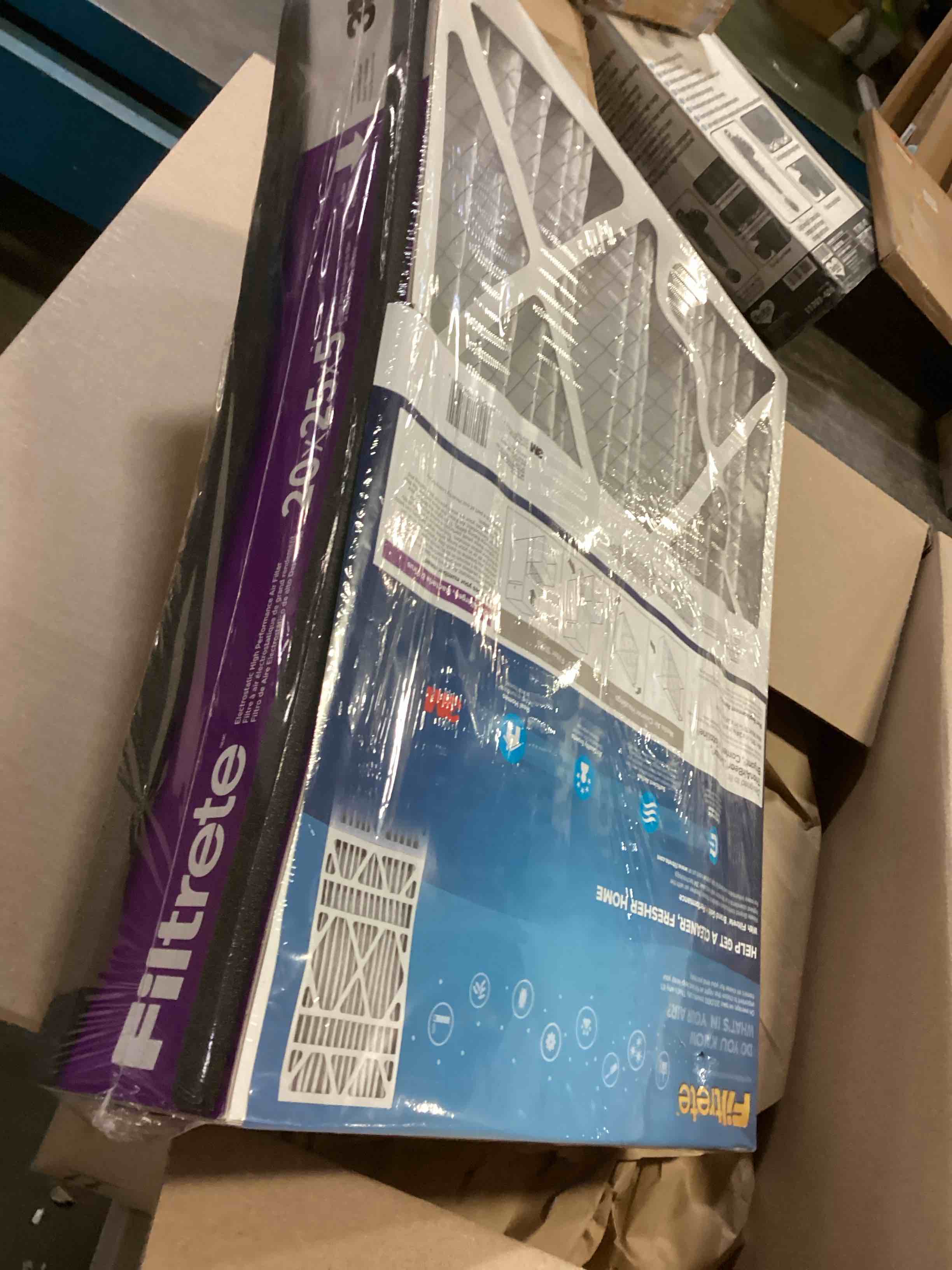 https://s3.amazonaws.com/lotting-images-prod/bidfta/BLU5489565_1700166134533.jpeg