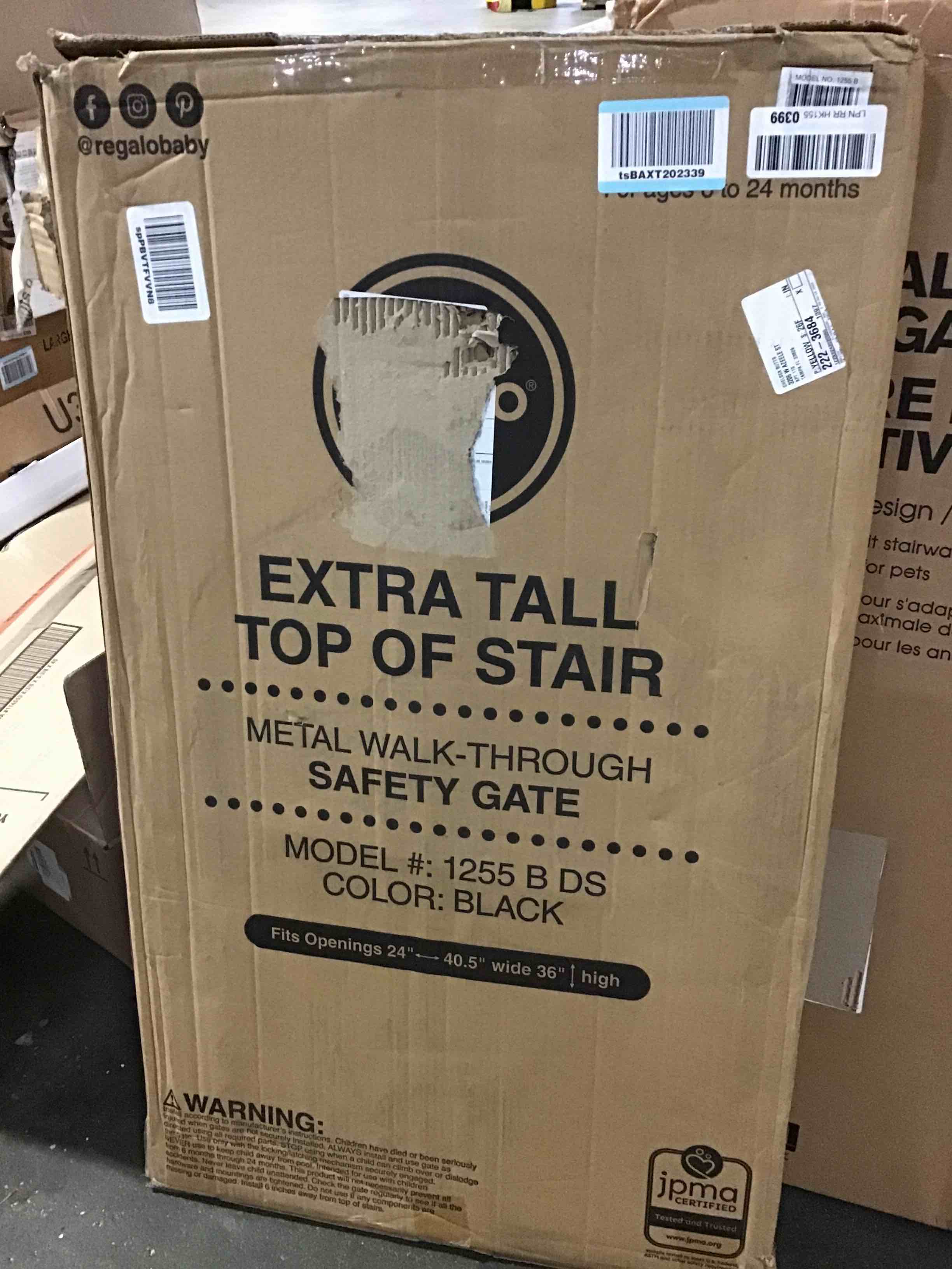 https://s3.amazonaws.com/lotting-images-prod/bidfta/BLU5490599_1700513741638.jpeg
