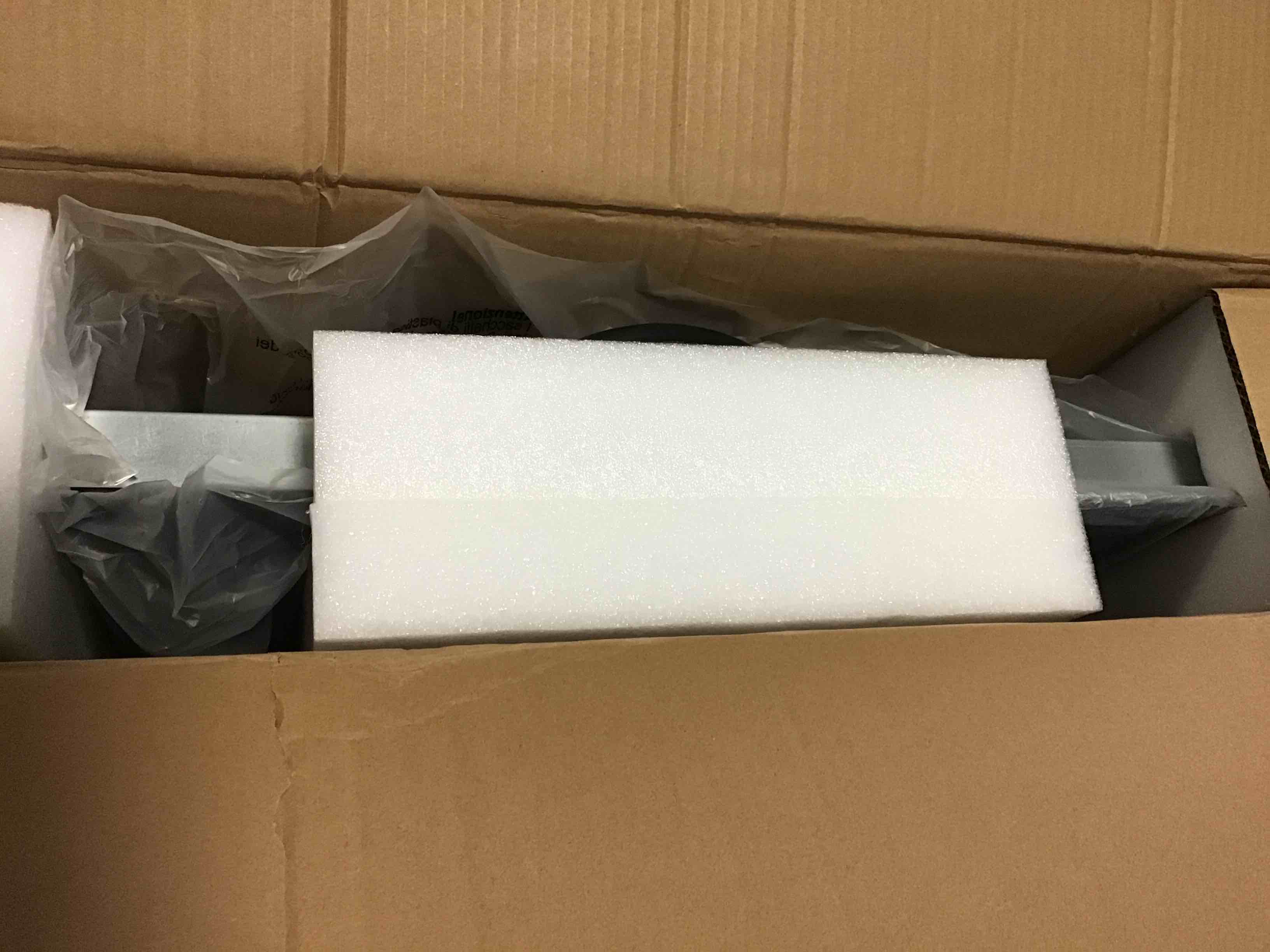 https://s3.amazonaws.com/lotting-images-prod/bidfta/BLU5490758_1700664687707.jpeg