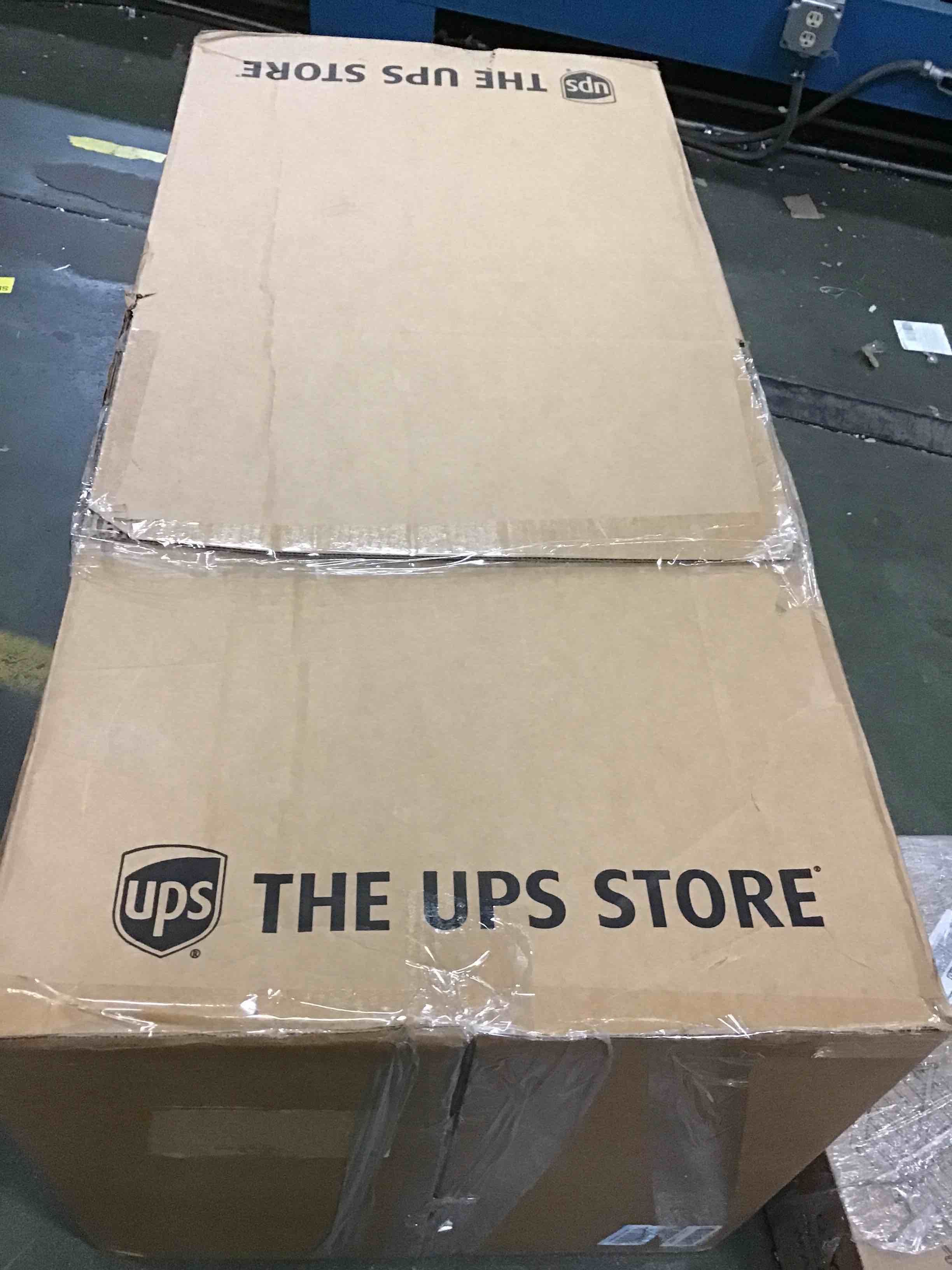 https://s3.amazonaws.com/lotting-images-prod/bidfta/BLU5491718_1701714804268.jpeg