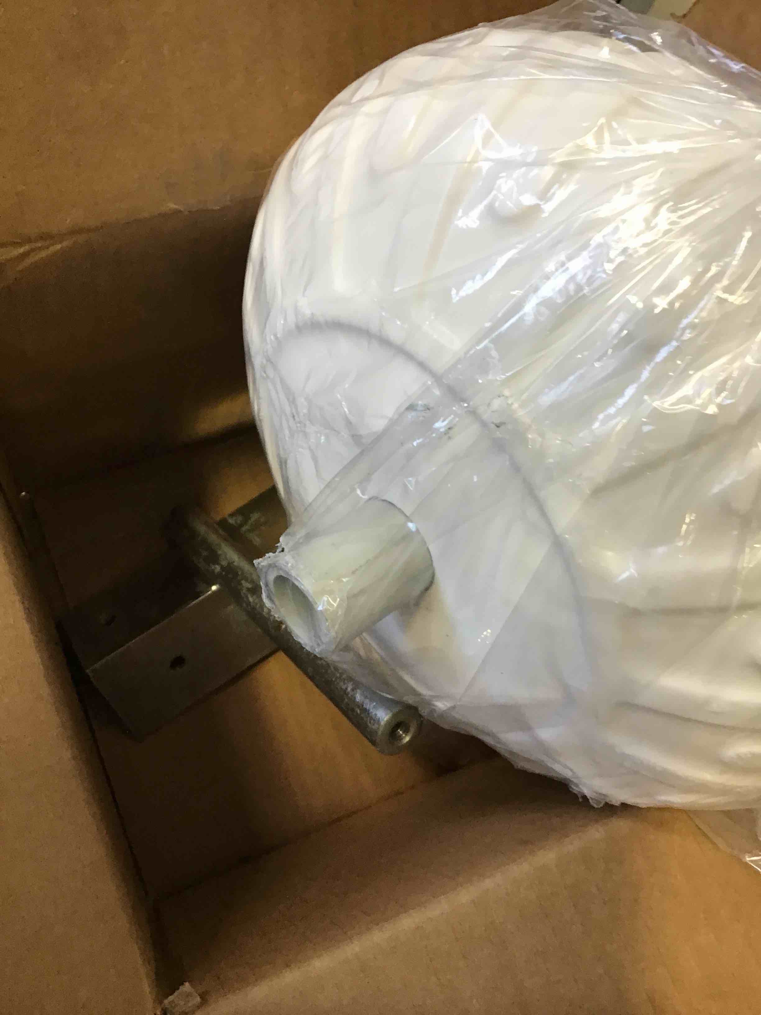 https://s3.amazonaws.com/lotting-images-prod/bidfta/BLU5492996_1697640076136.jpeg