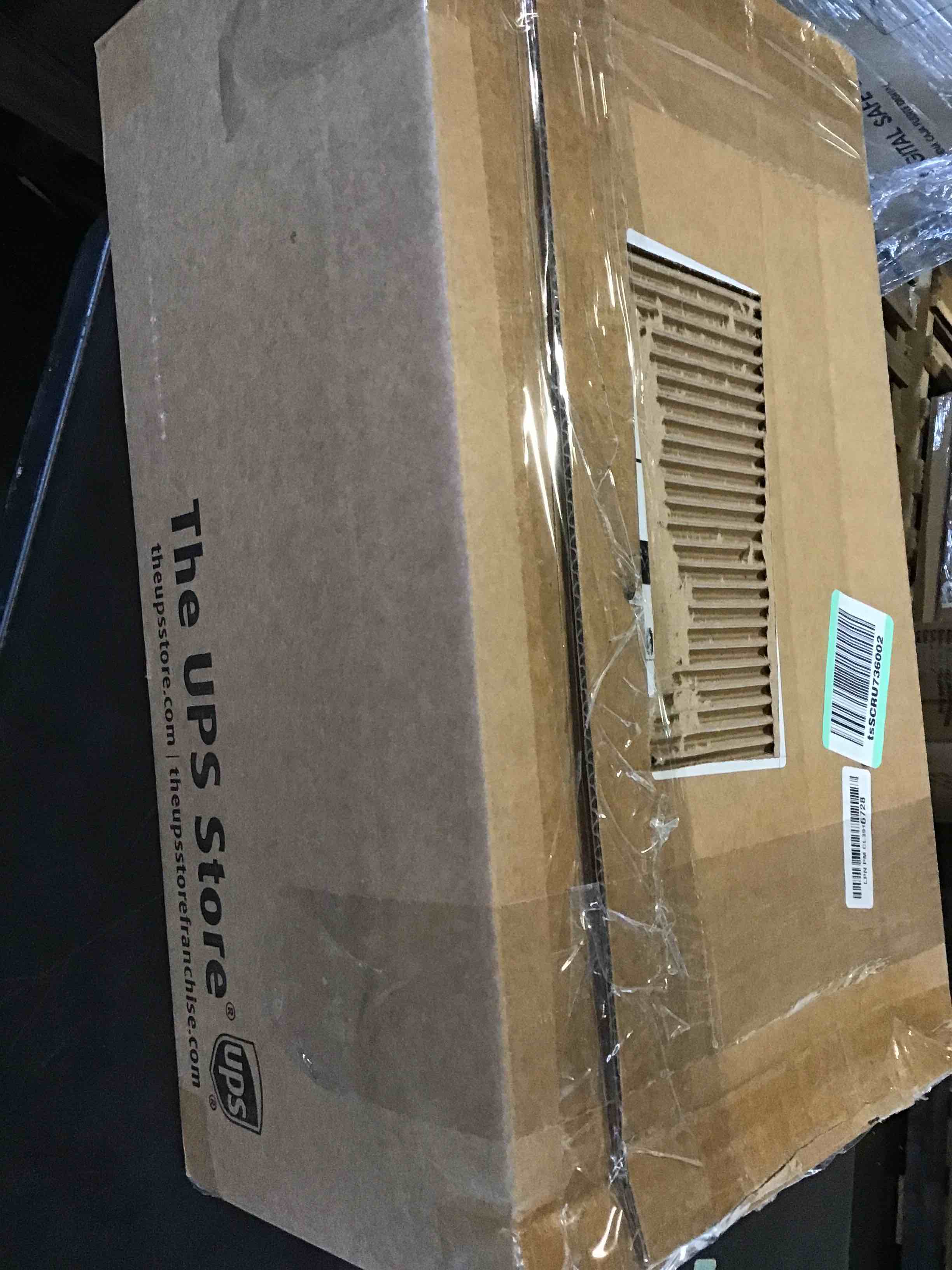 https://s3.amazonaws.com/lotting-images-prod/bidfta/BLU5494127_1703081434071.jpeg