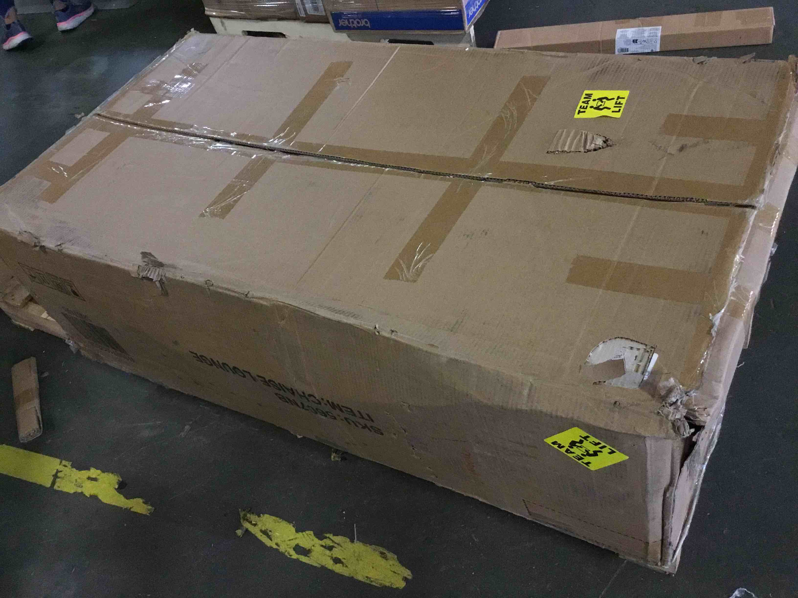 https://s3.amazonaws.com/lotting-images-prod/bidfta/BLU5495284_1697636658858.jpeg