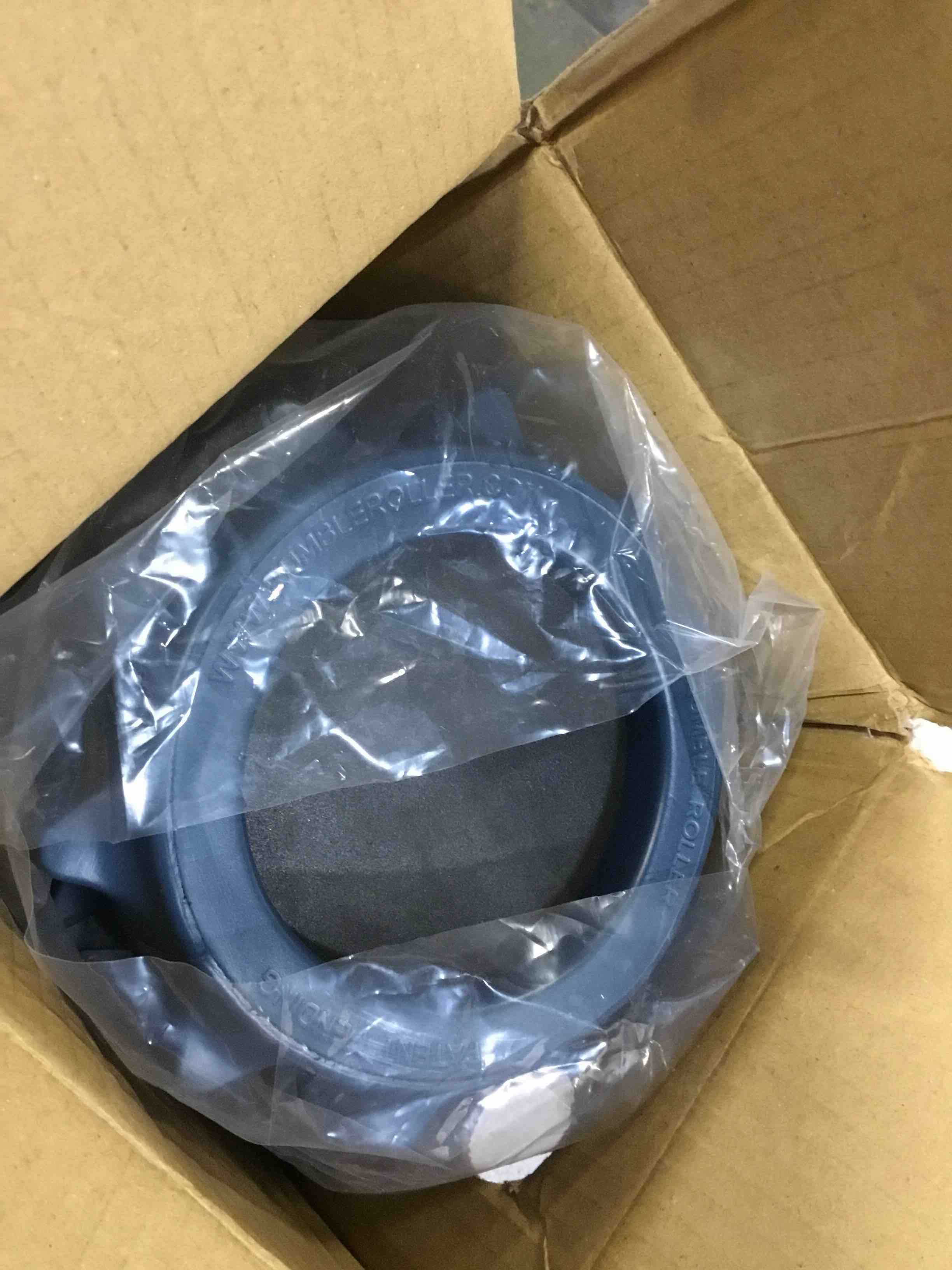 https://s3.amazonaws.com/lotting-images-prod/bidfta/BLU5495998_1698326619437.jpeg