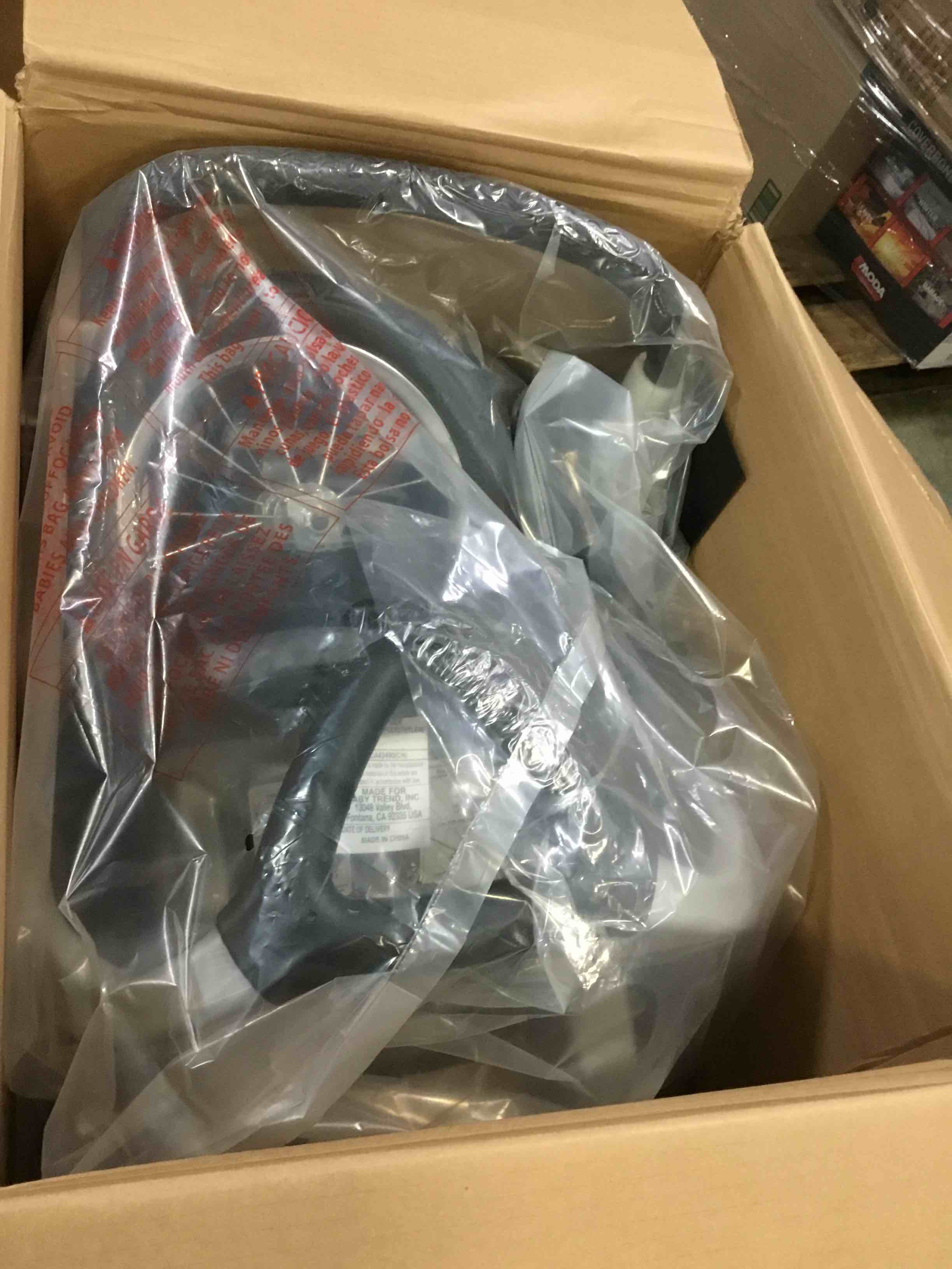 https://s3.amazonaws.com/lotting-images-prod/bidfta/BLU5496090_1698348033788.jpeg