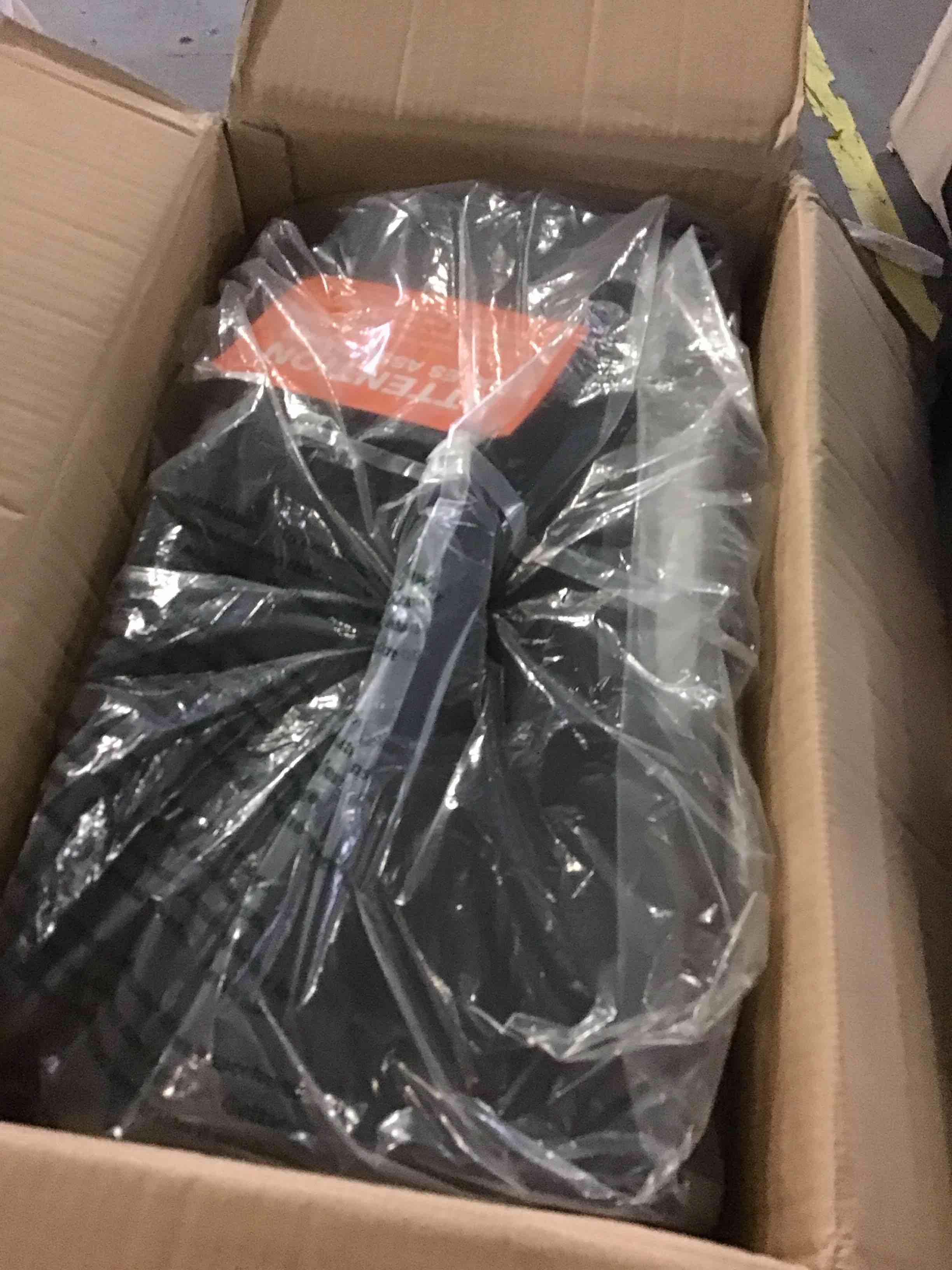 https://s3.amazonaws.com/lotting-images-prod/bidfta/BLU5499472_1697484426097.jpeg