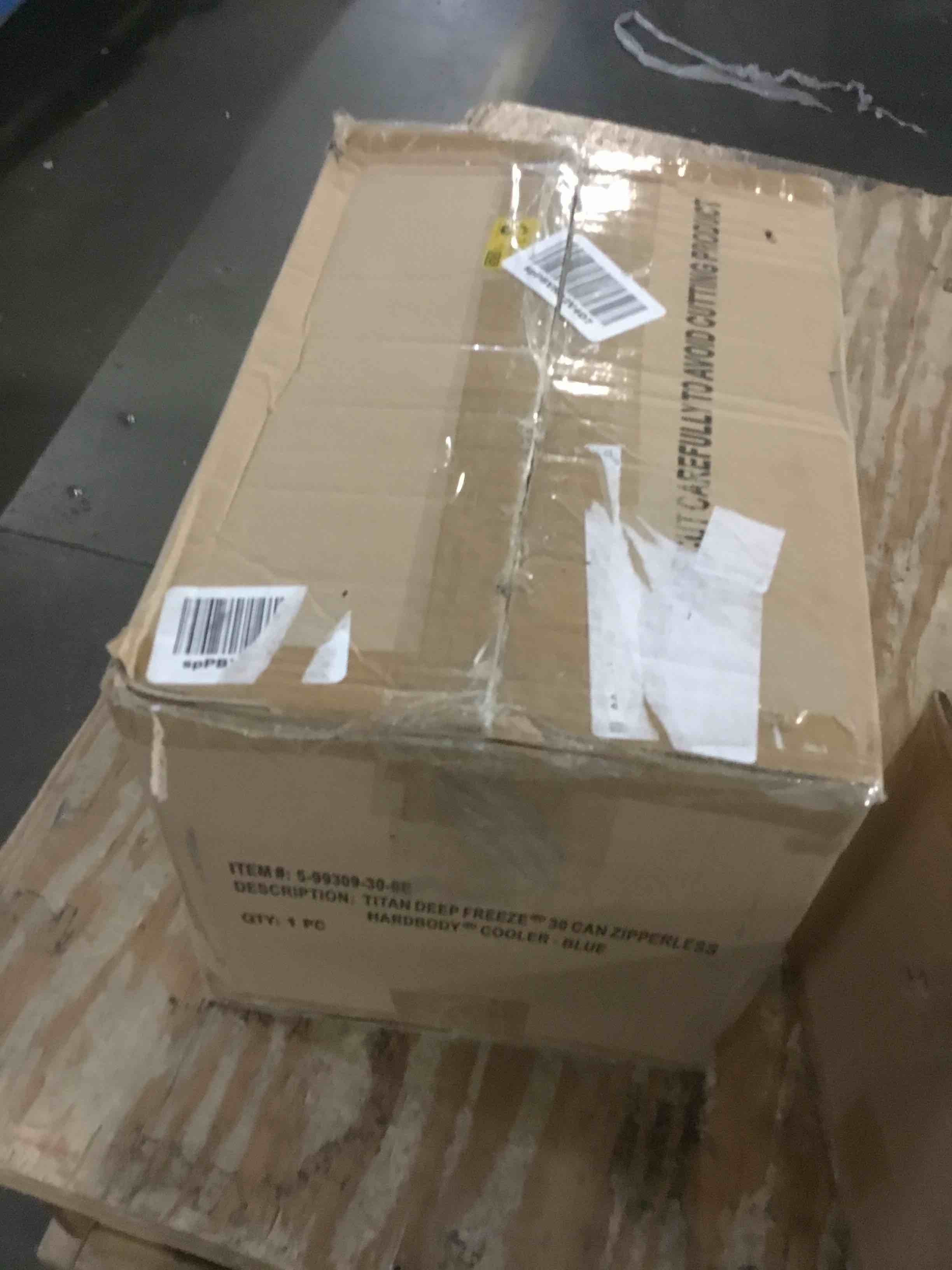 https://s3.amazonaws.com/lotting-images-prod/bidfta/BLU5499603_1697555850320.jpeg