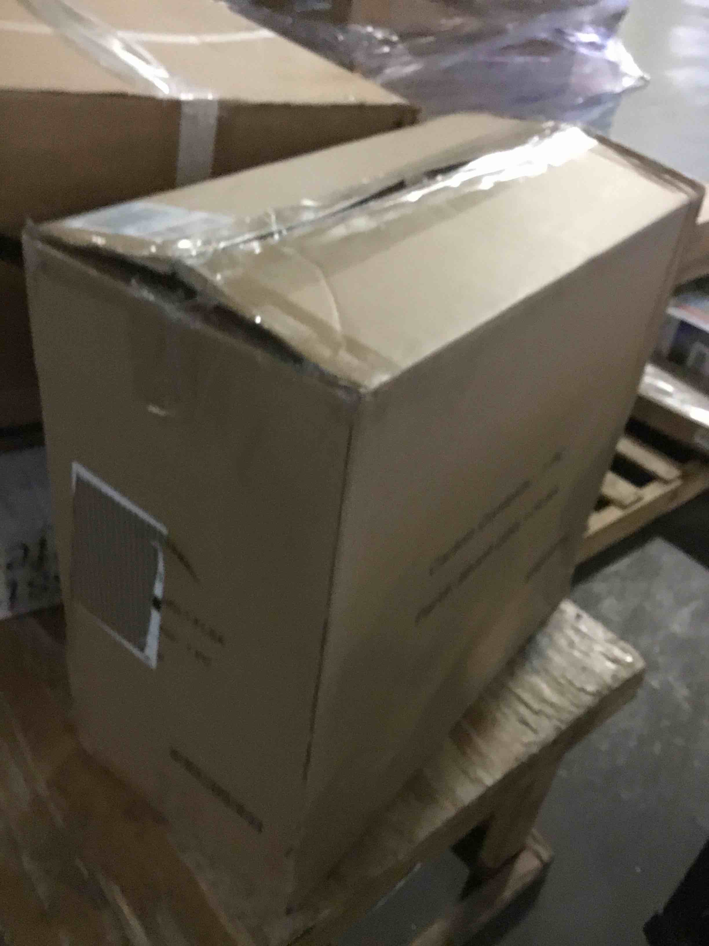 https://s3.amazonaws.com/lotting-images-prod/bidfta/BLU5500289_1698236604291.jpeg