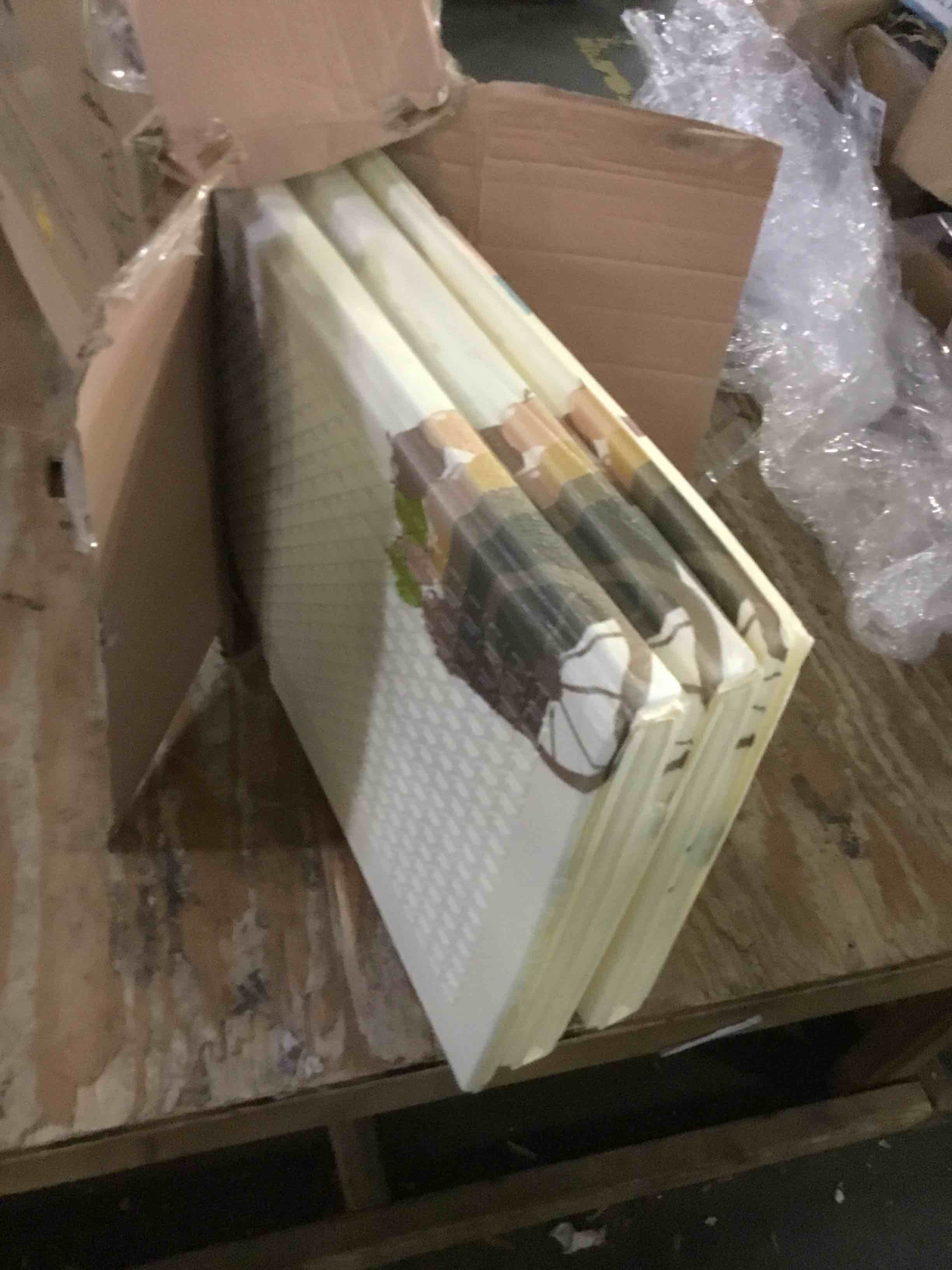 https://s3.amazonaws.com/lotting-images-prod/bidfta/BLU5500340_1698245298089.jpeg