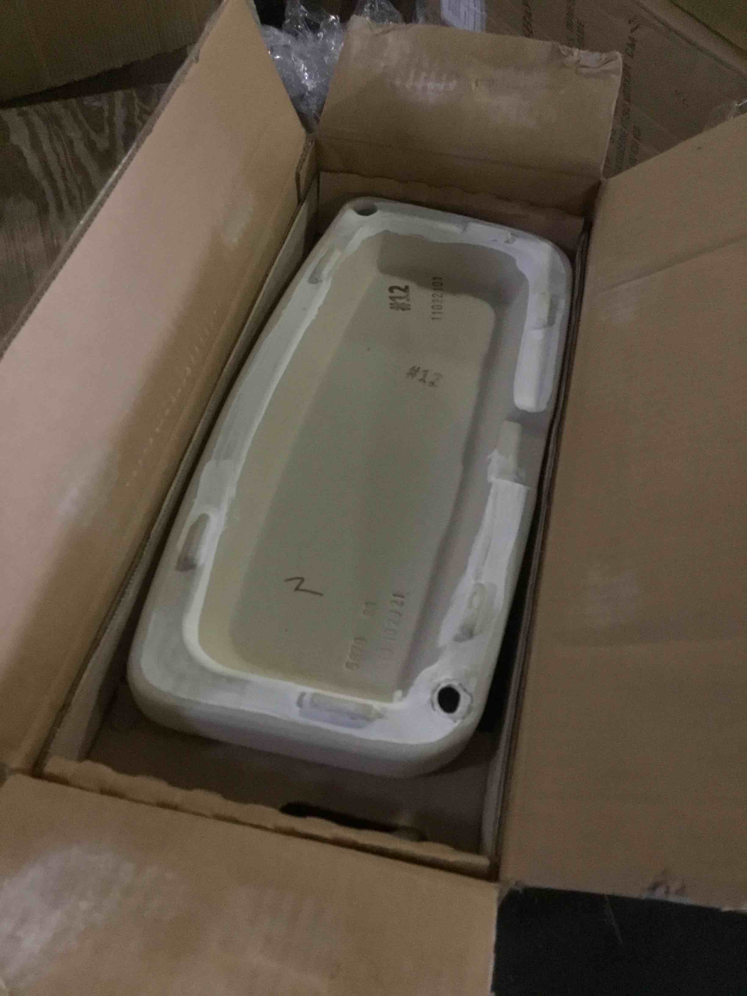 https://s3.amazonaws.com/lotting-images-prod/bidfta/BLU5500386_1698250841375.jpeg