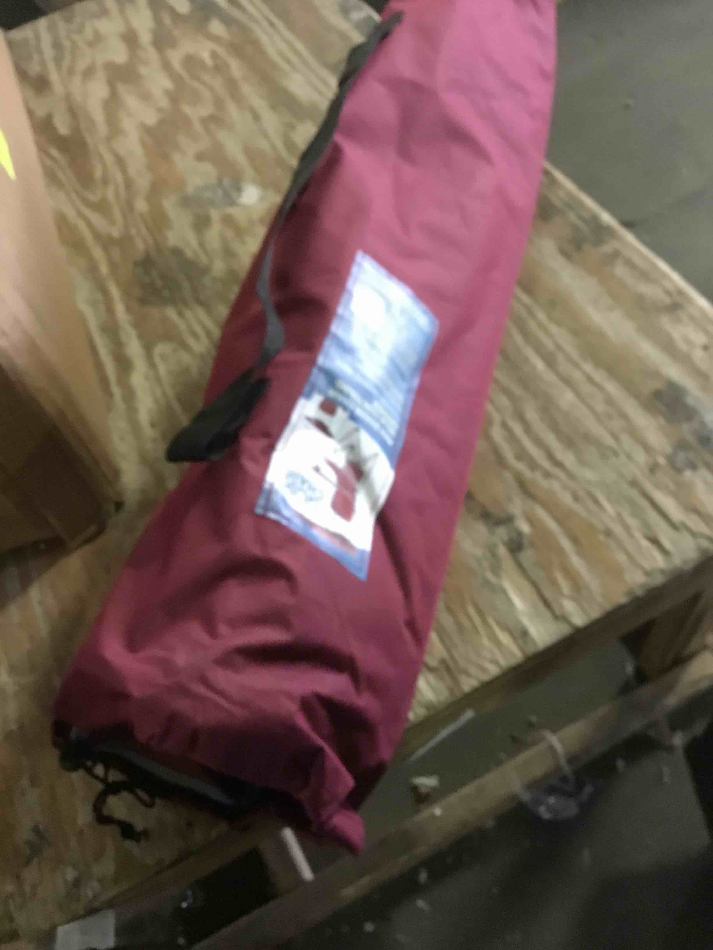 https://s3.amazonaws.com/lotting-images-prod/bidfta/BLU5500399_1698255003292.jpeg