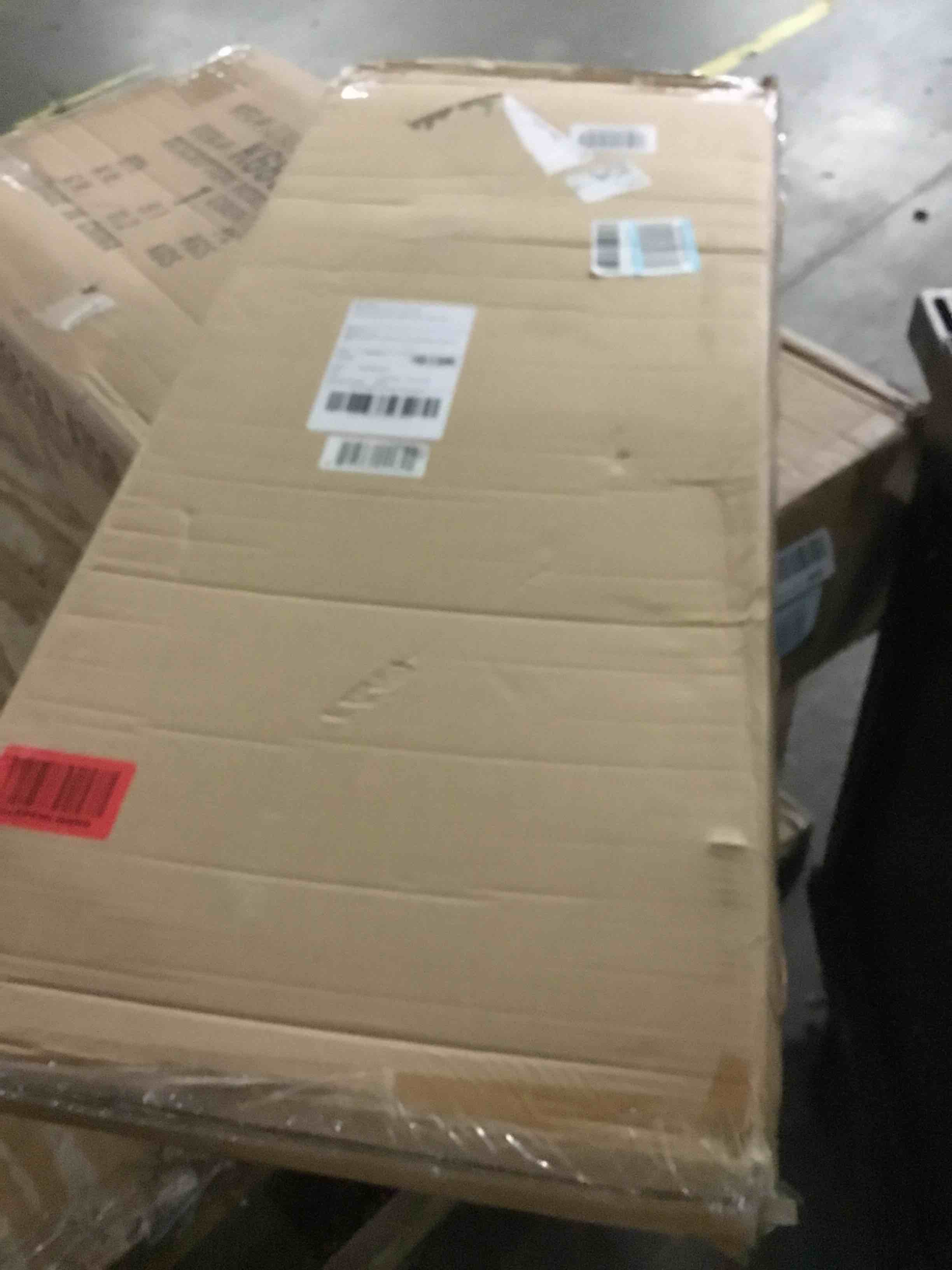 https://s3.amazonaws.com/lotting-images-prod/bidfta/BLU5500664_1698412543926.jpeg
