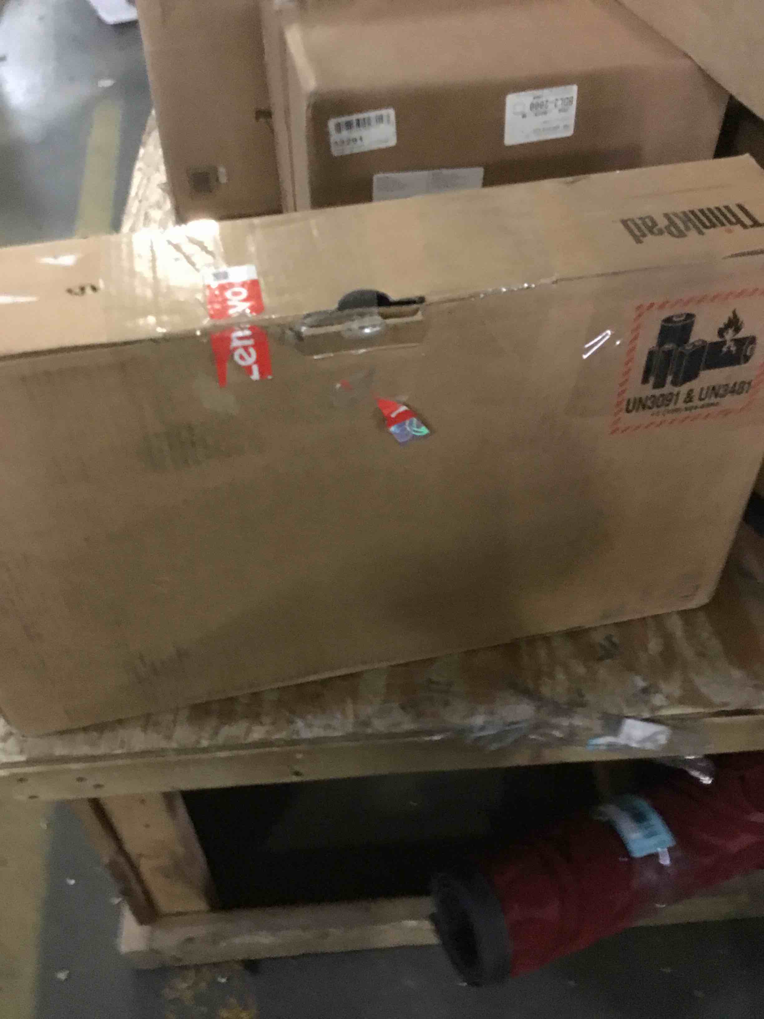 https://s3.amazonaws.com/lotting-images-prod/bidfta/BLU5500760_1698682863655.jpeg