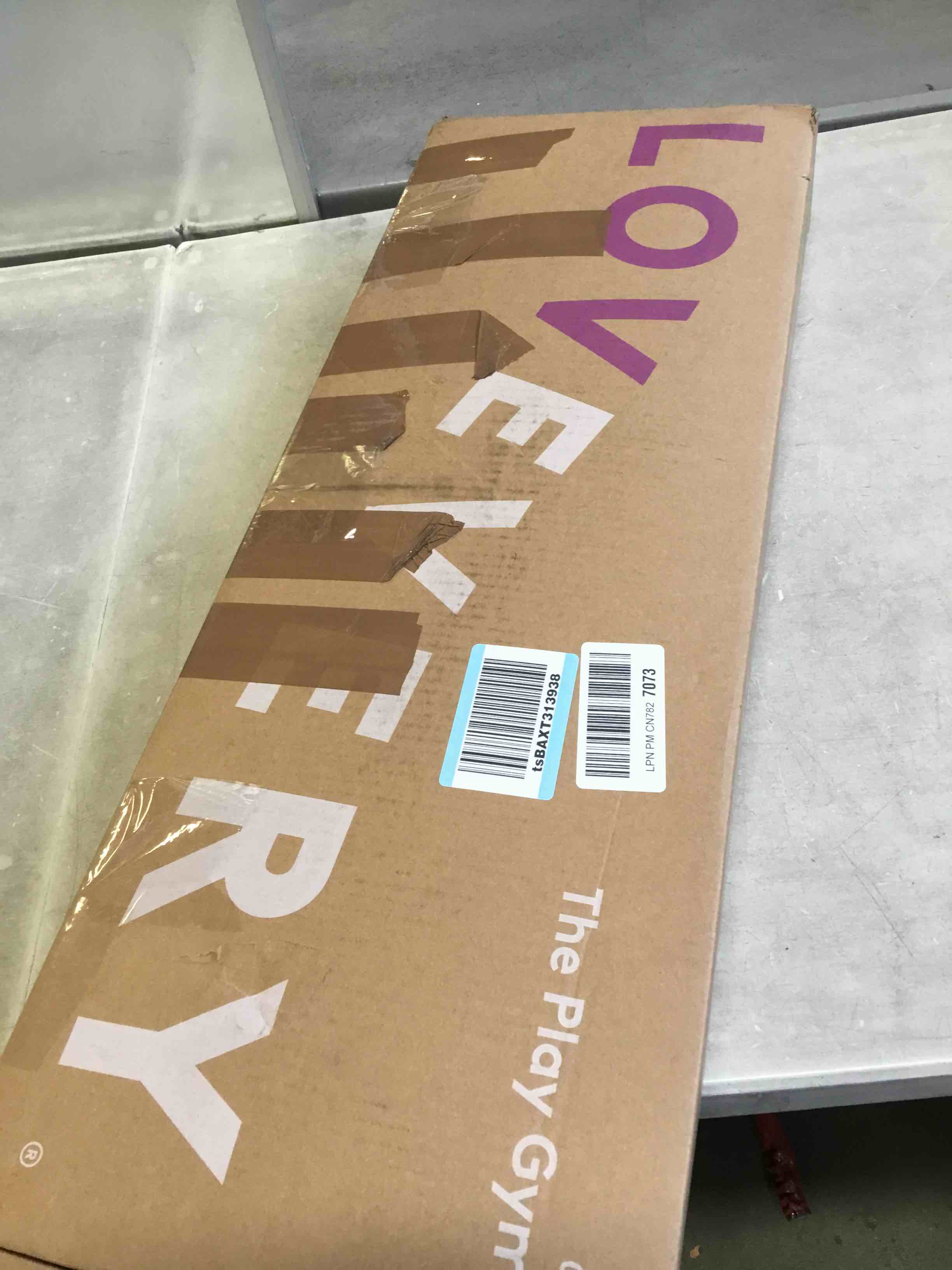 https://s3.amazonaws.com/lotting-images-prod/bidfta/BLU5501935_1697642630983.jpeg