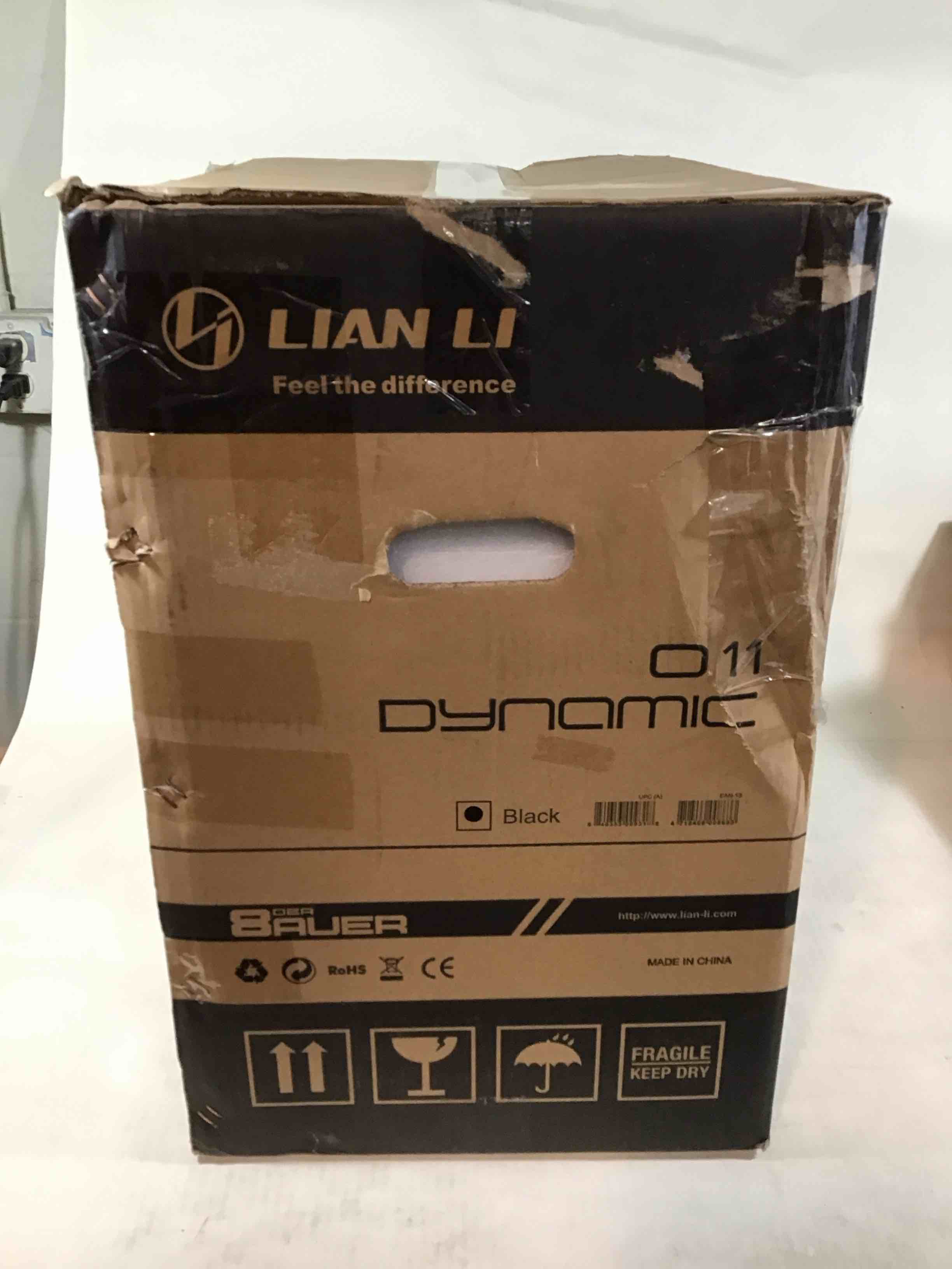 lian li pc-o11 dynamic black tempered glass on the front and left side  chassis body secc atx mid tower gaming computer case - pc-o11dx